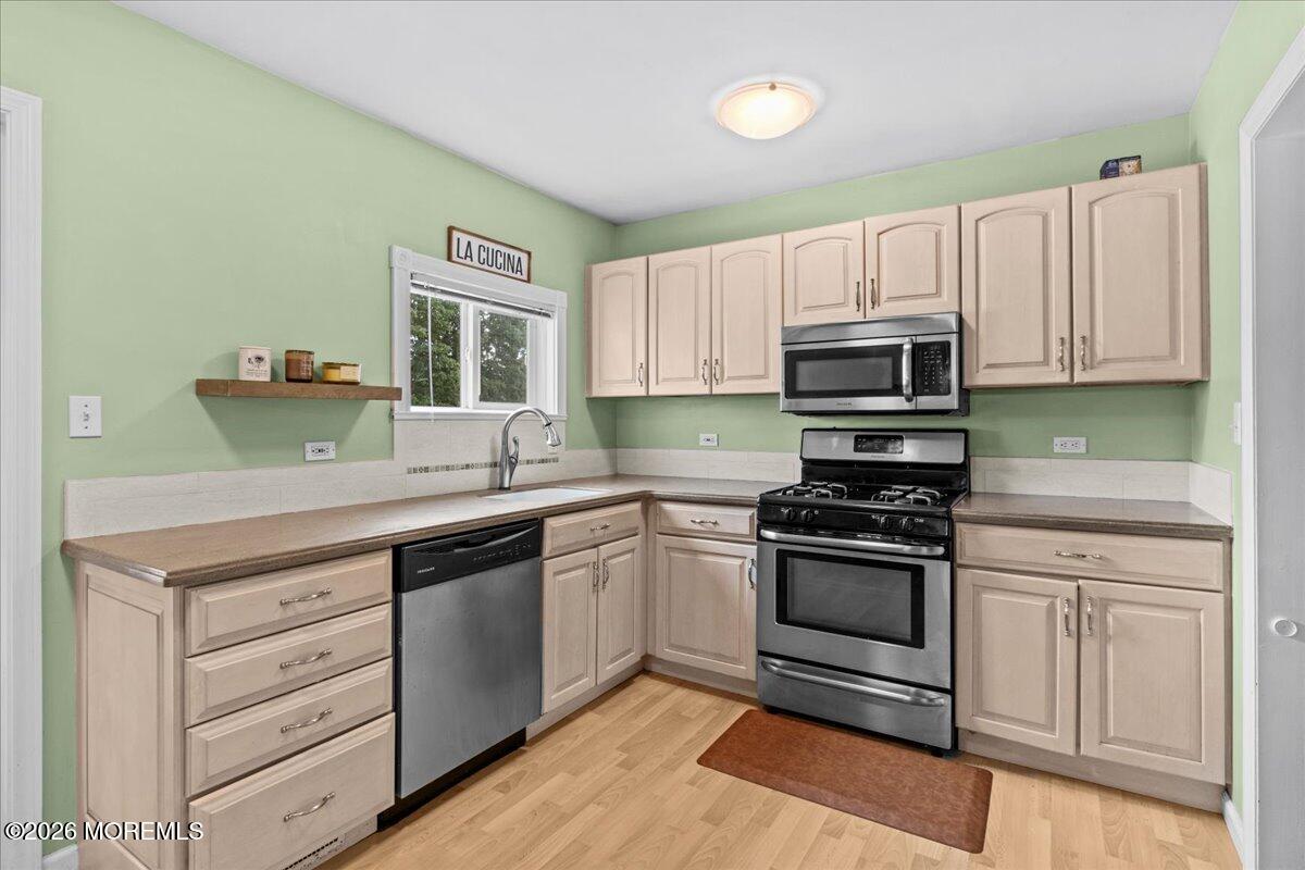 120 Dennis Drive