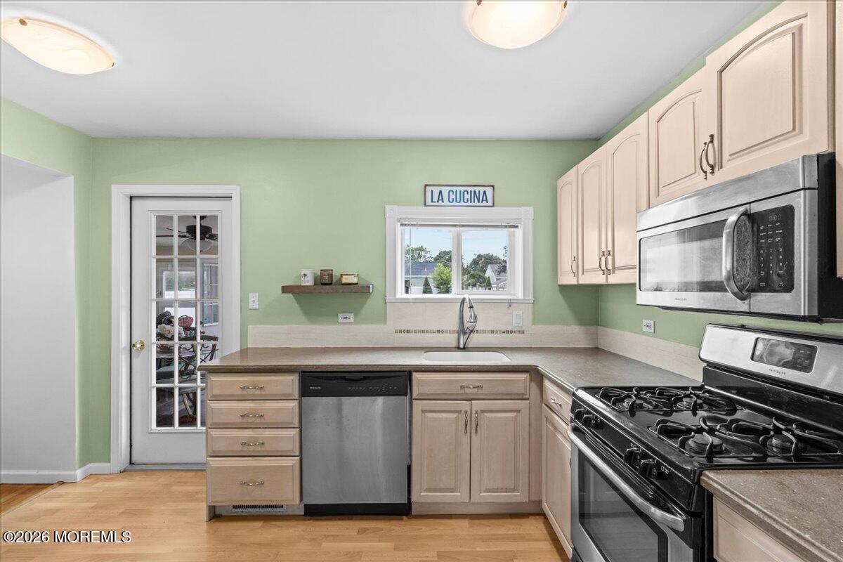 120 Dennis Drive