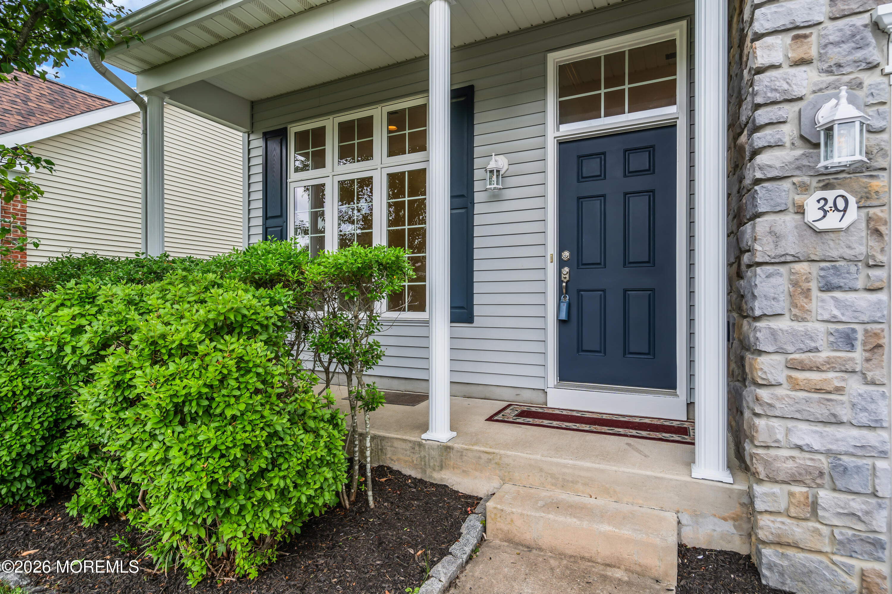39 Plymouth Way