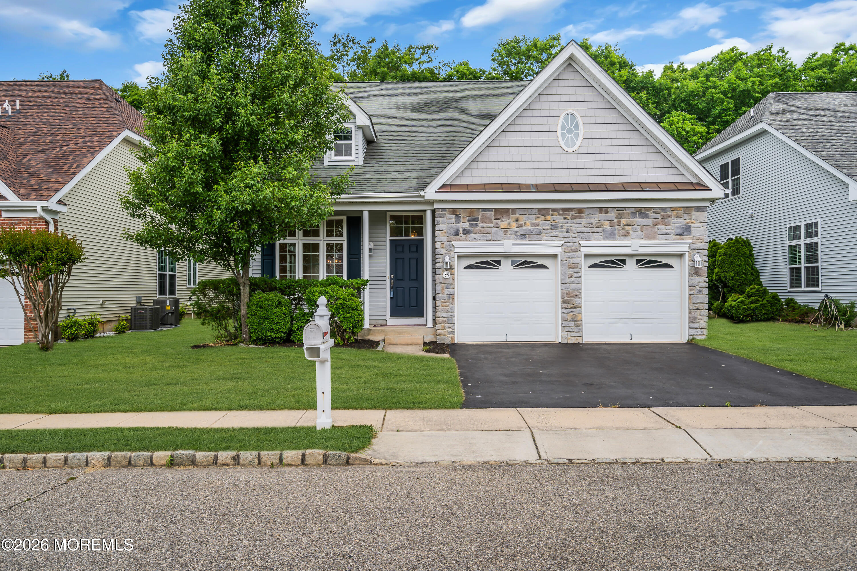 39 Plymouth Way
