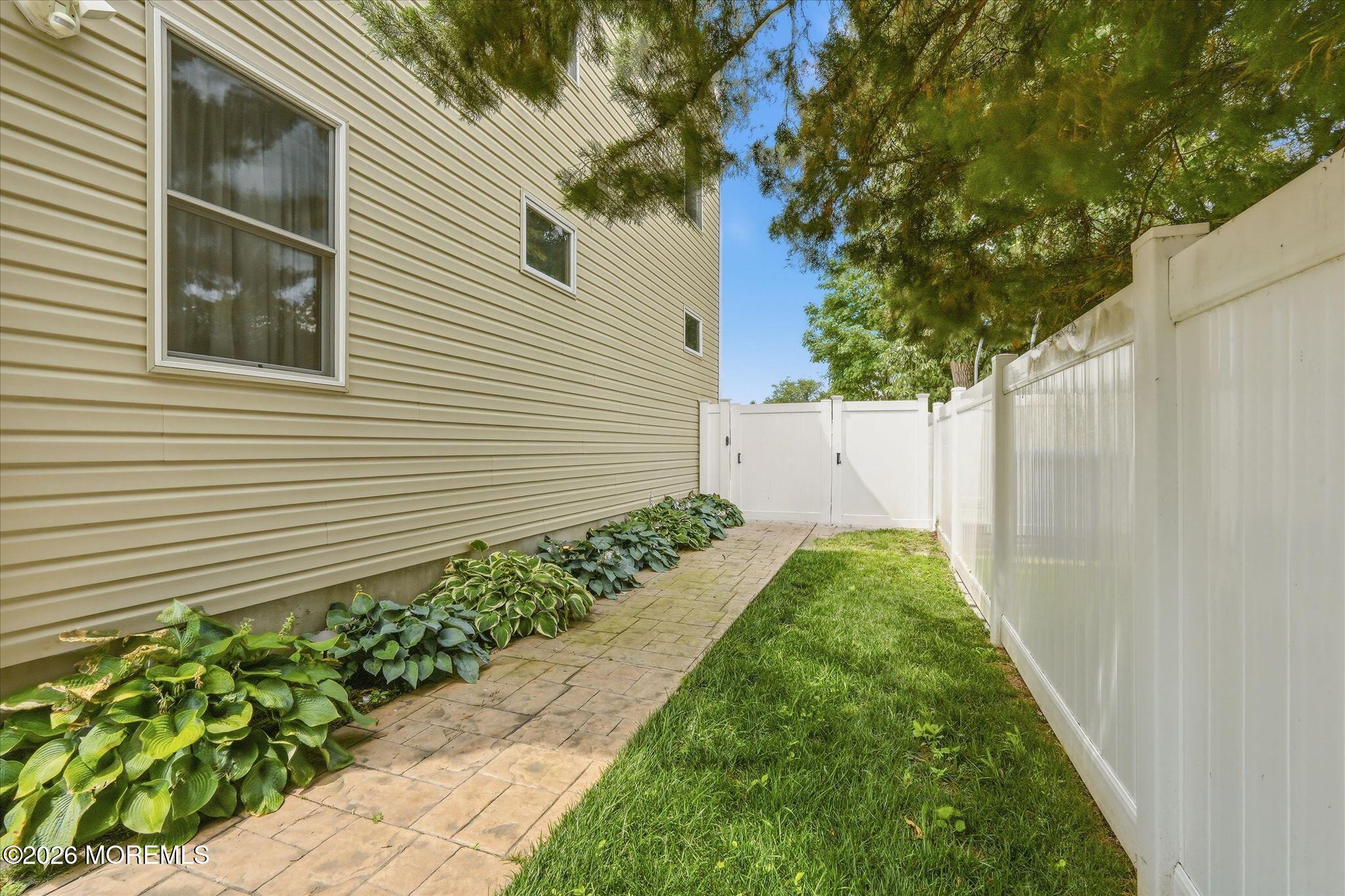 89 Venus Lane