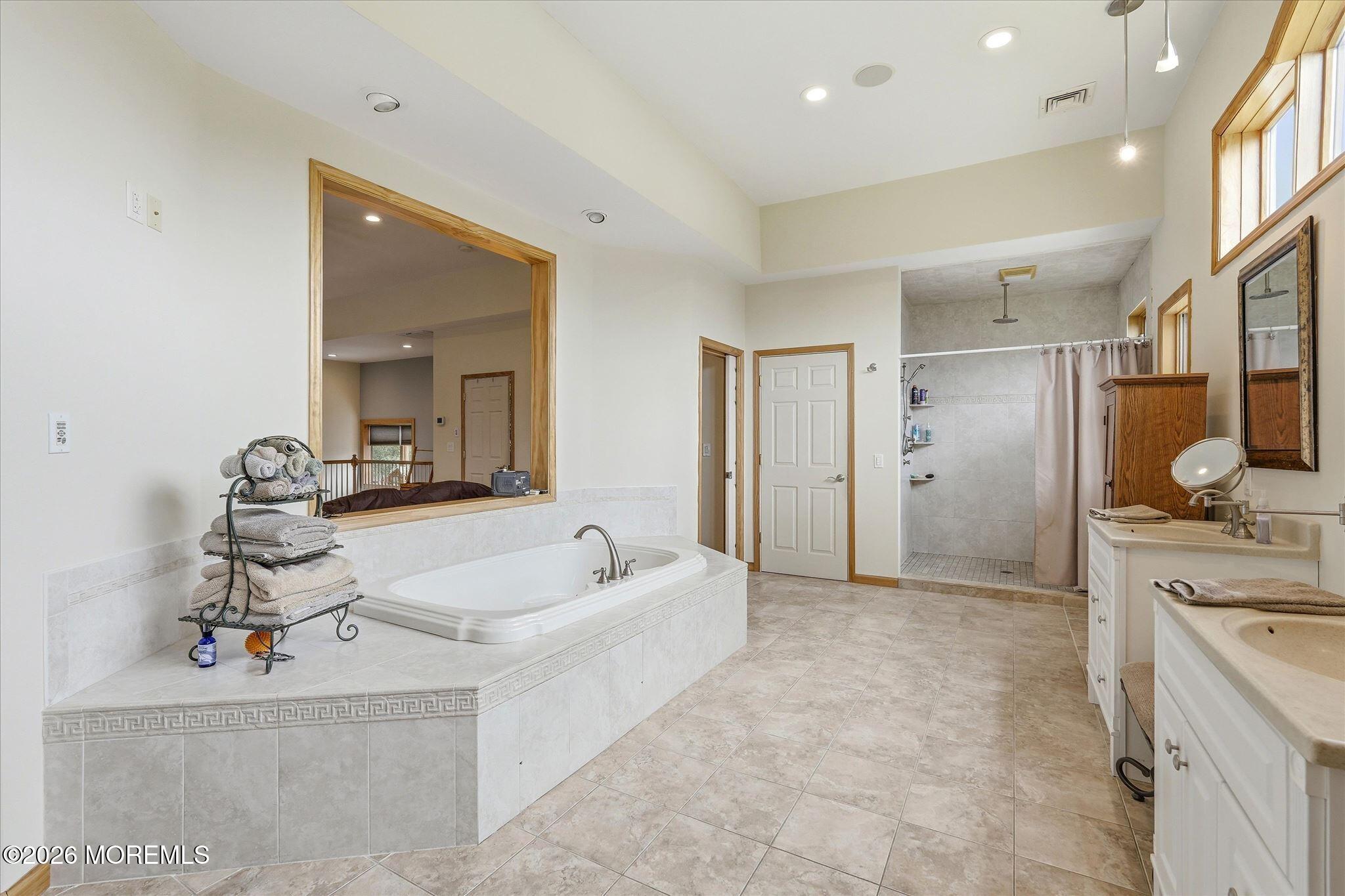 89 Venus Lane
