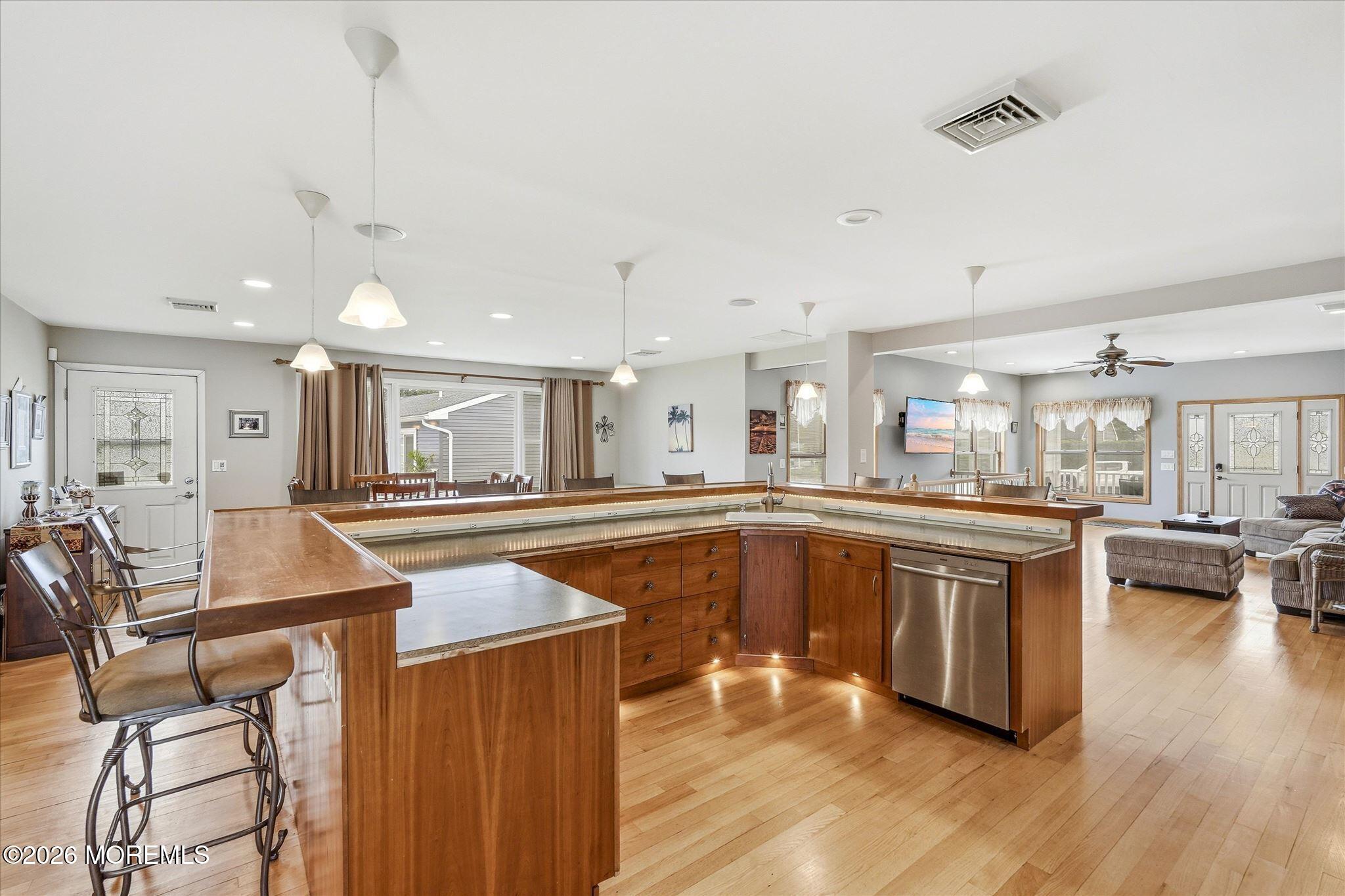 89 Venus Lane