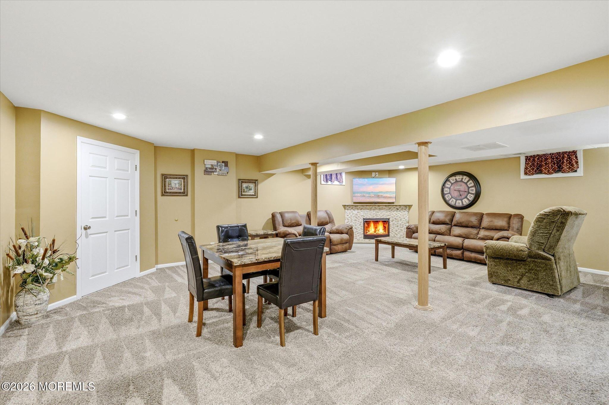 1117 S Maplecrest Court