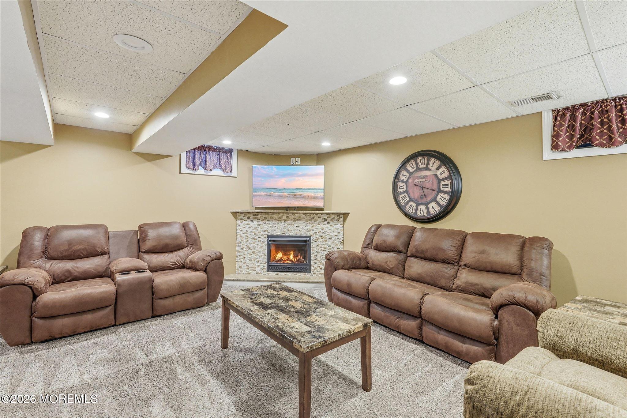 1117 S Maplecrest Court