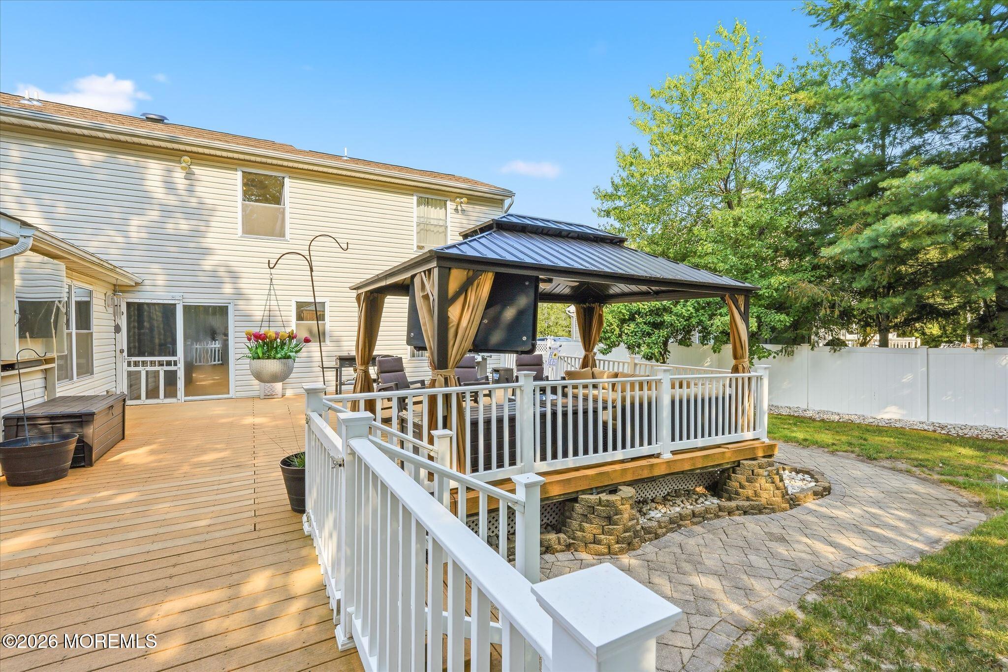 1117 S Maplecrest Court