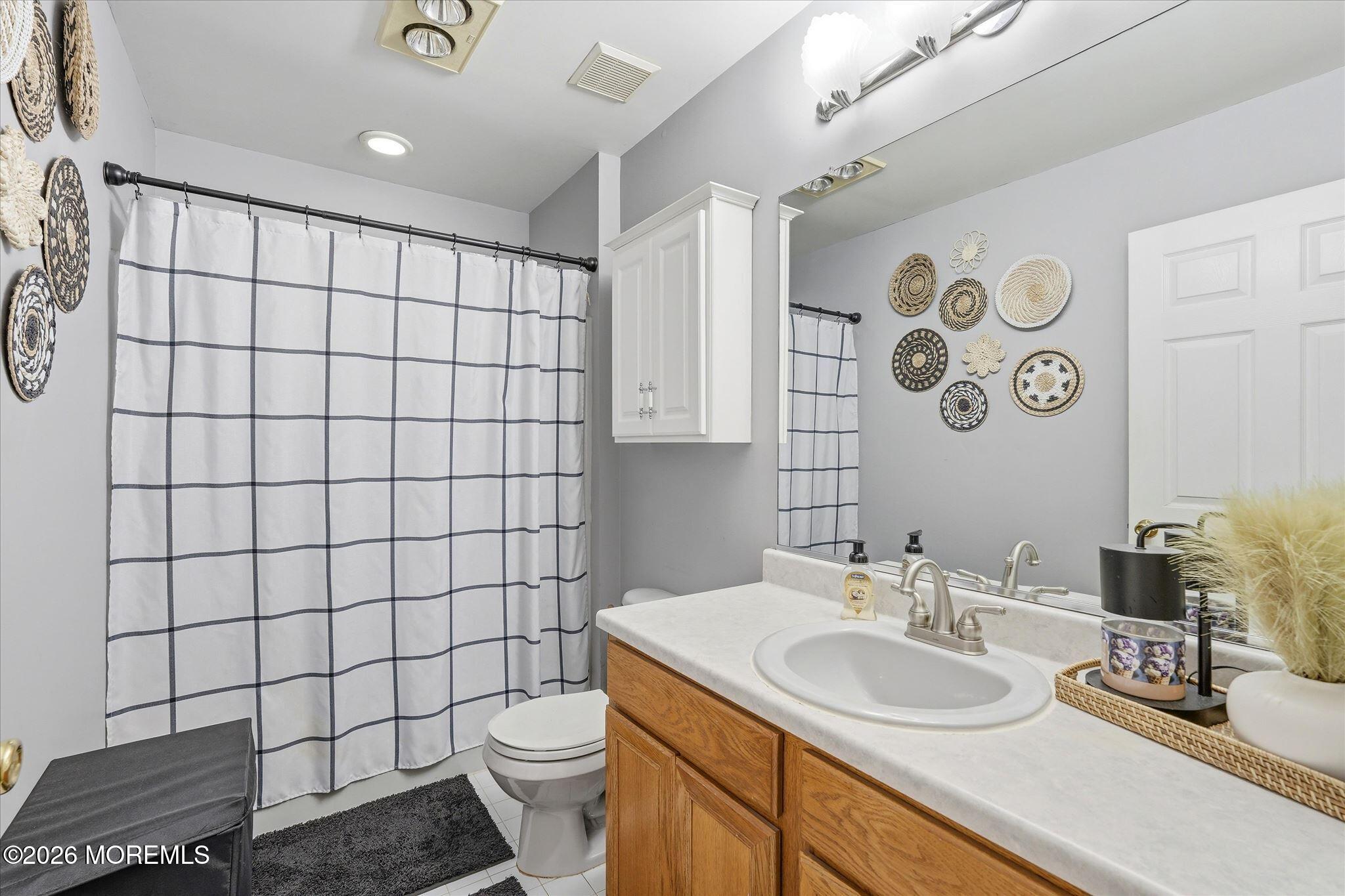 1117 S Maplecrest Court