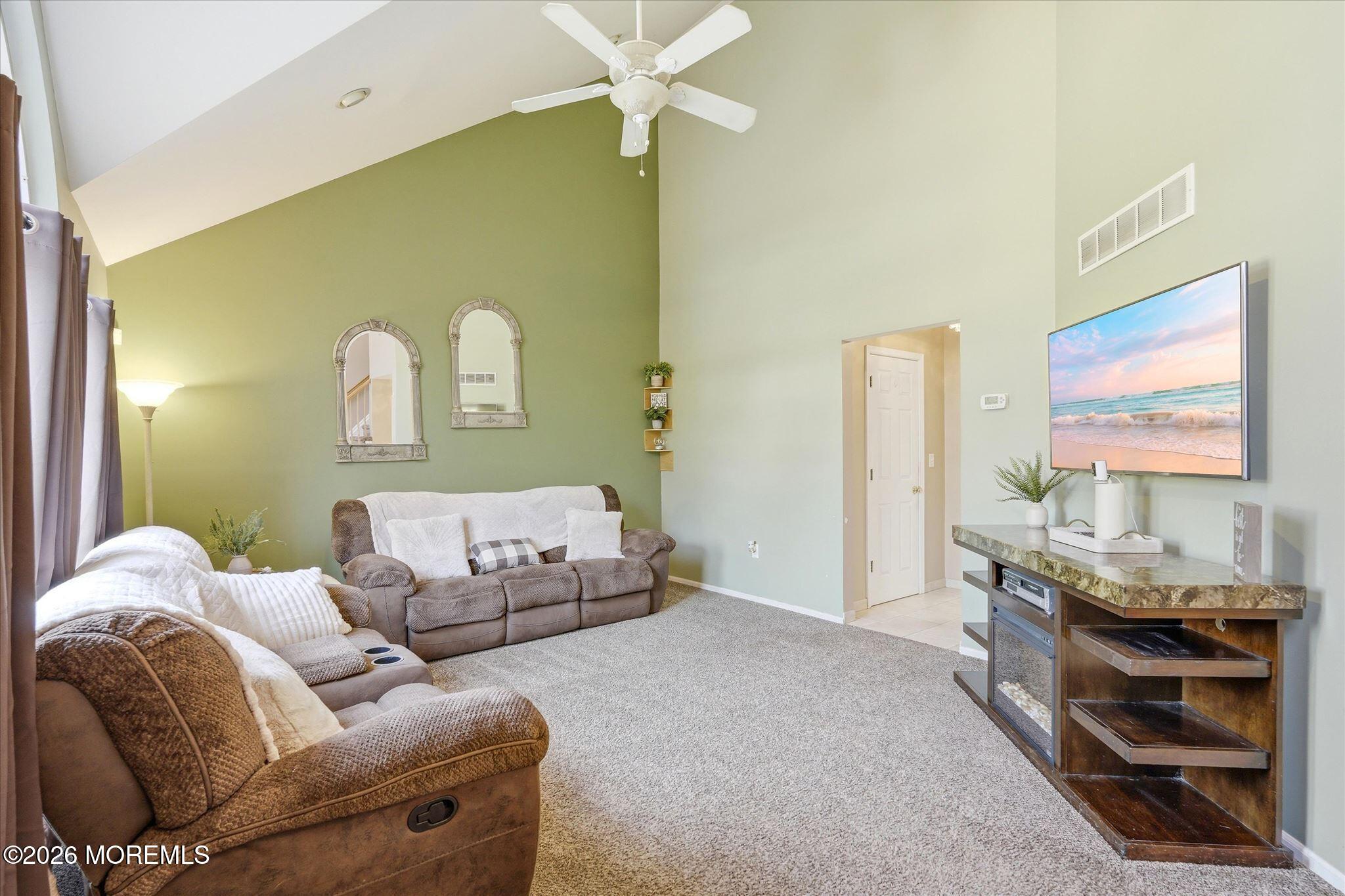 1117 S Maplecrest Court