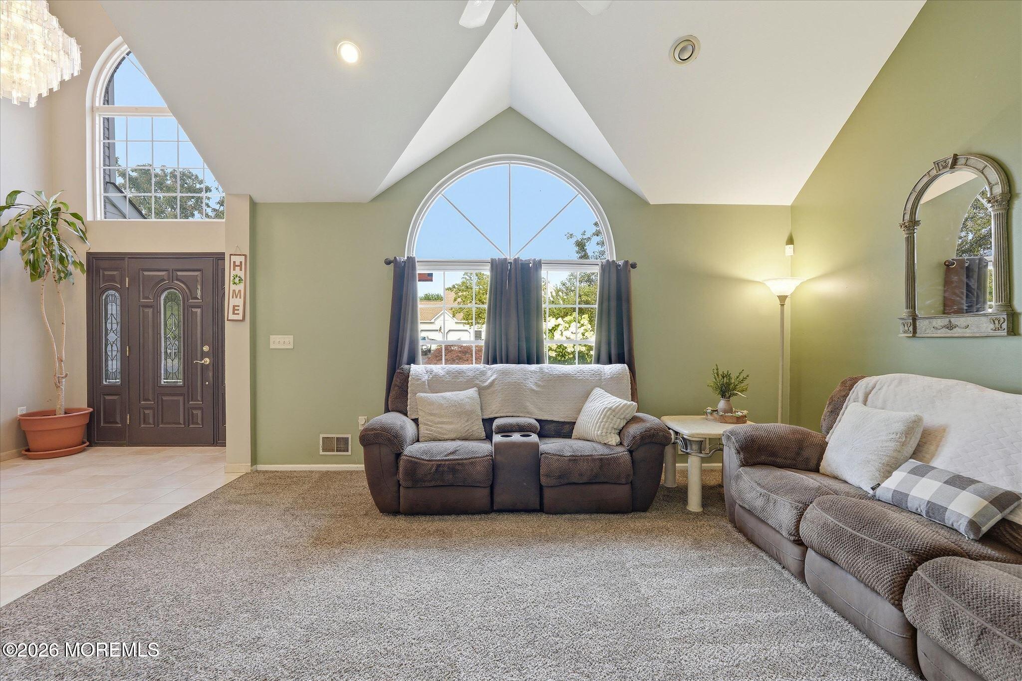 1117 S Maplecrest Court