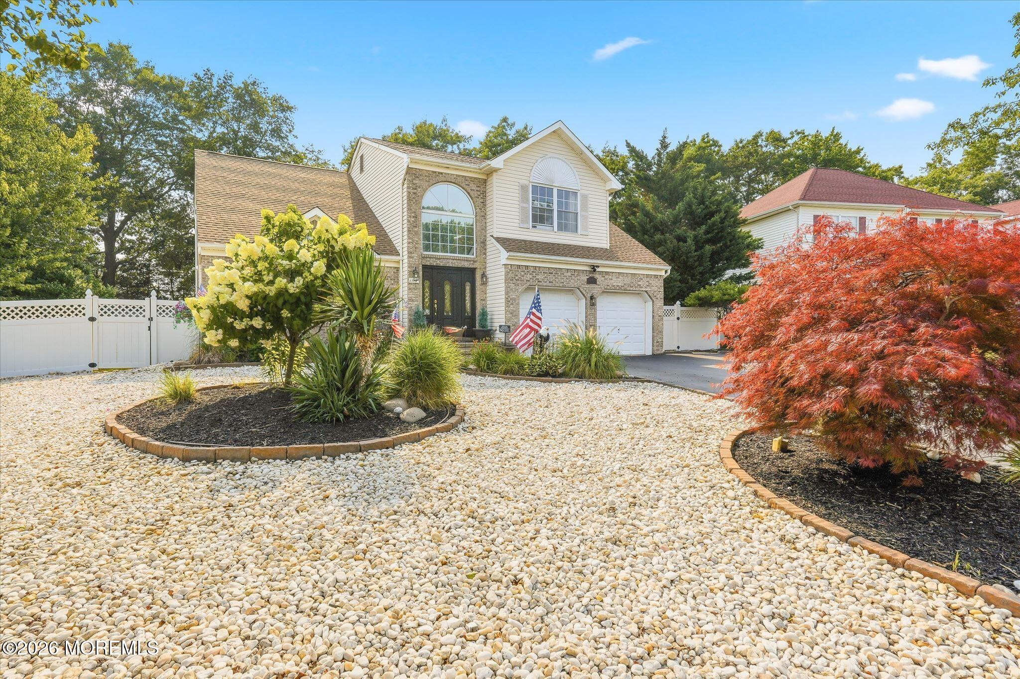 1117 S Maplecrest Court