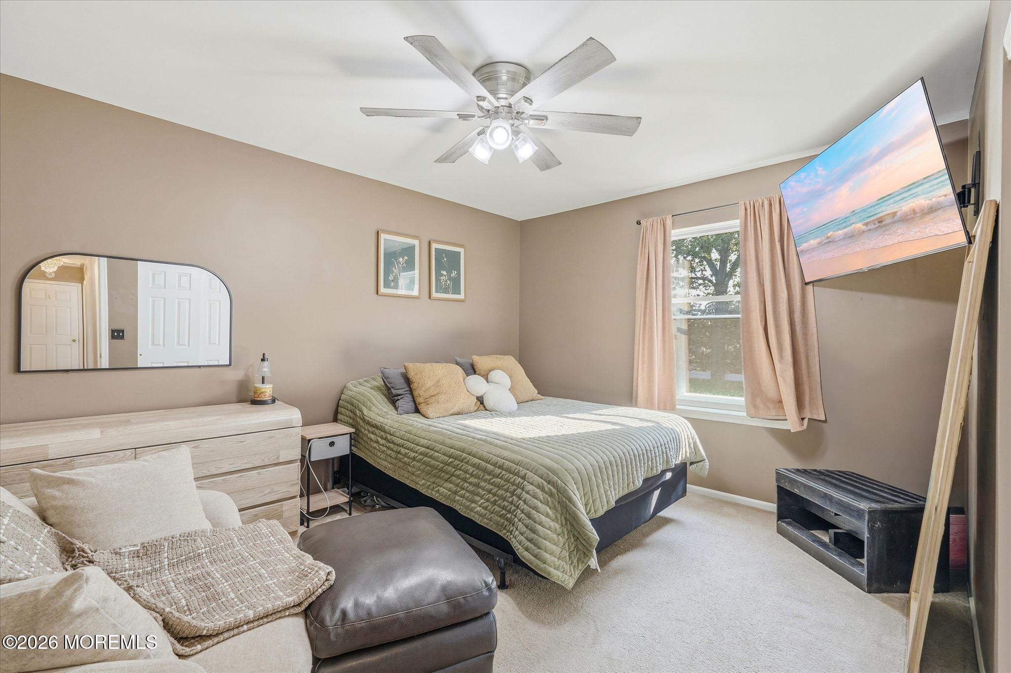 1117 S Maplecrest Court