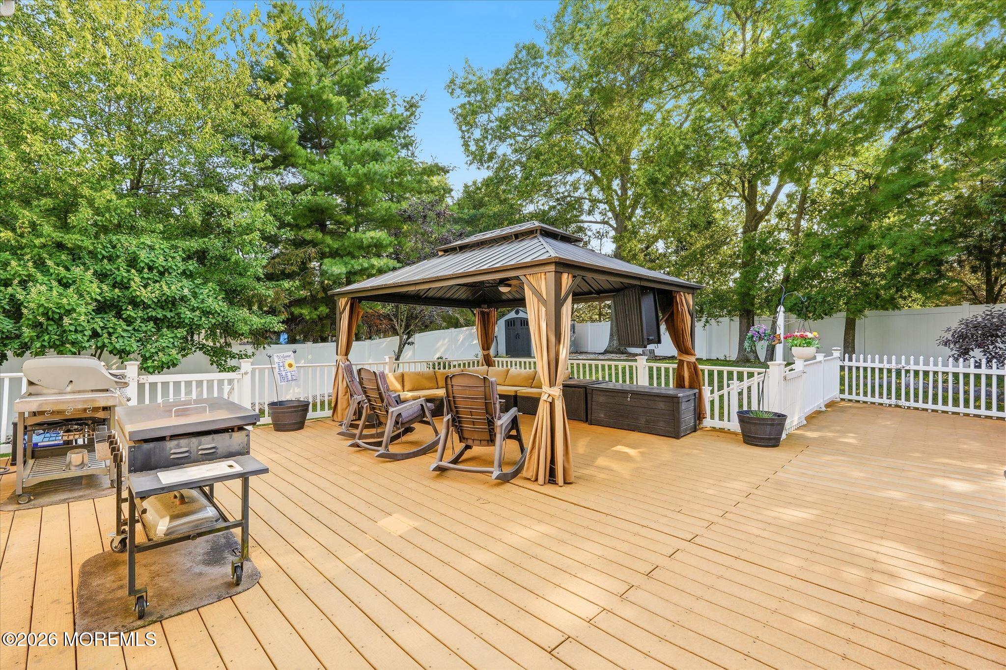 1117 S Maplecrest Court