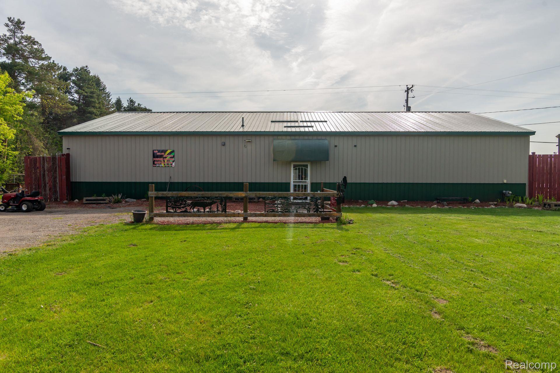 8034 N MCKINLEY Road