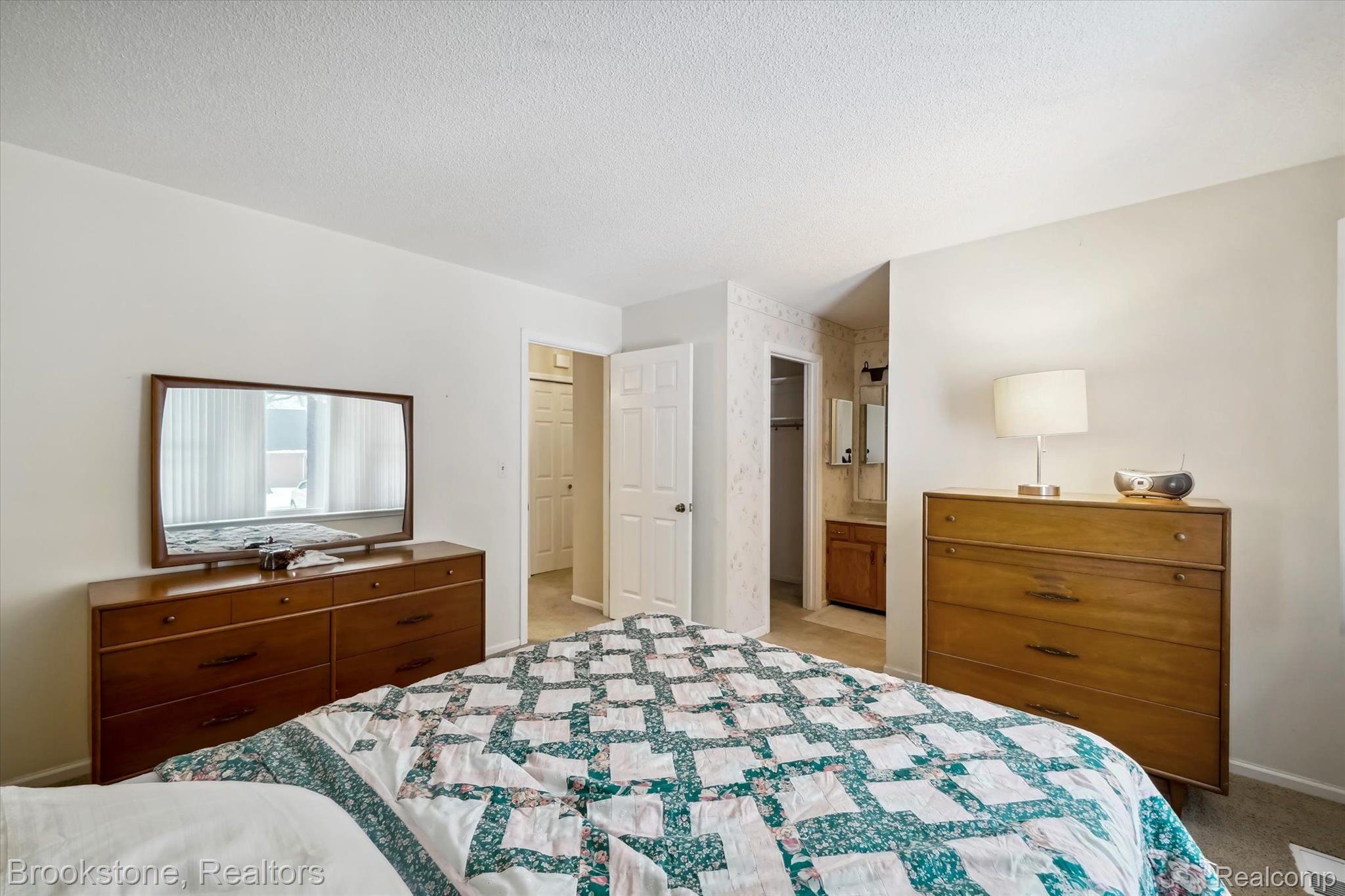 3970 BUTTERNUT Court