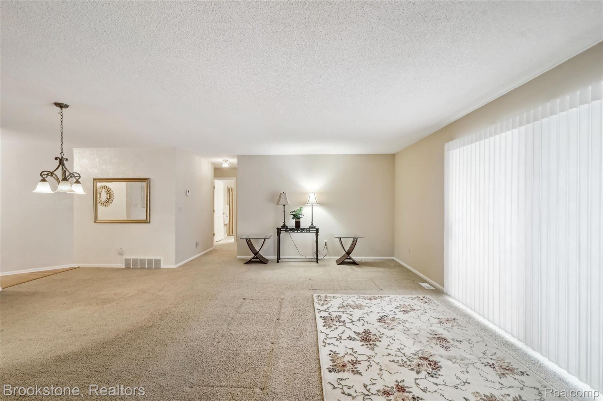 3970 BUTTERNUT Court