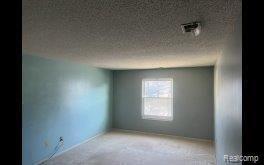 4962 OAK HILL Drive