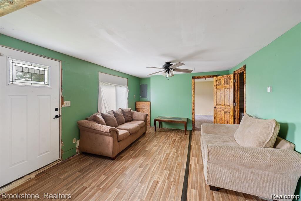 9034 BAY CITY FORESTVILLE Road