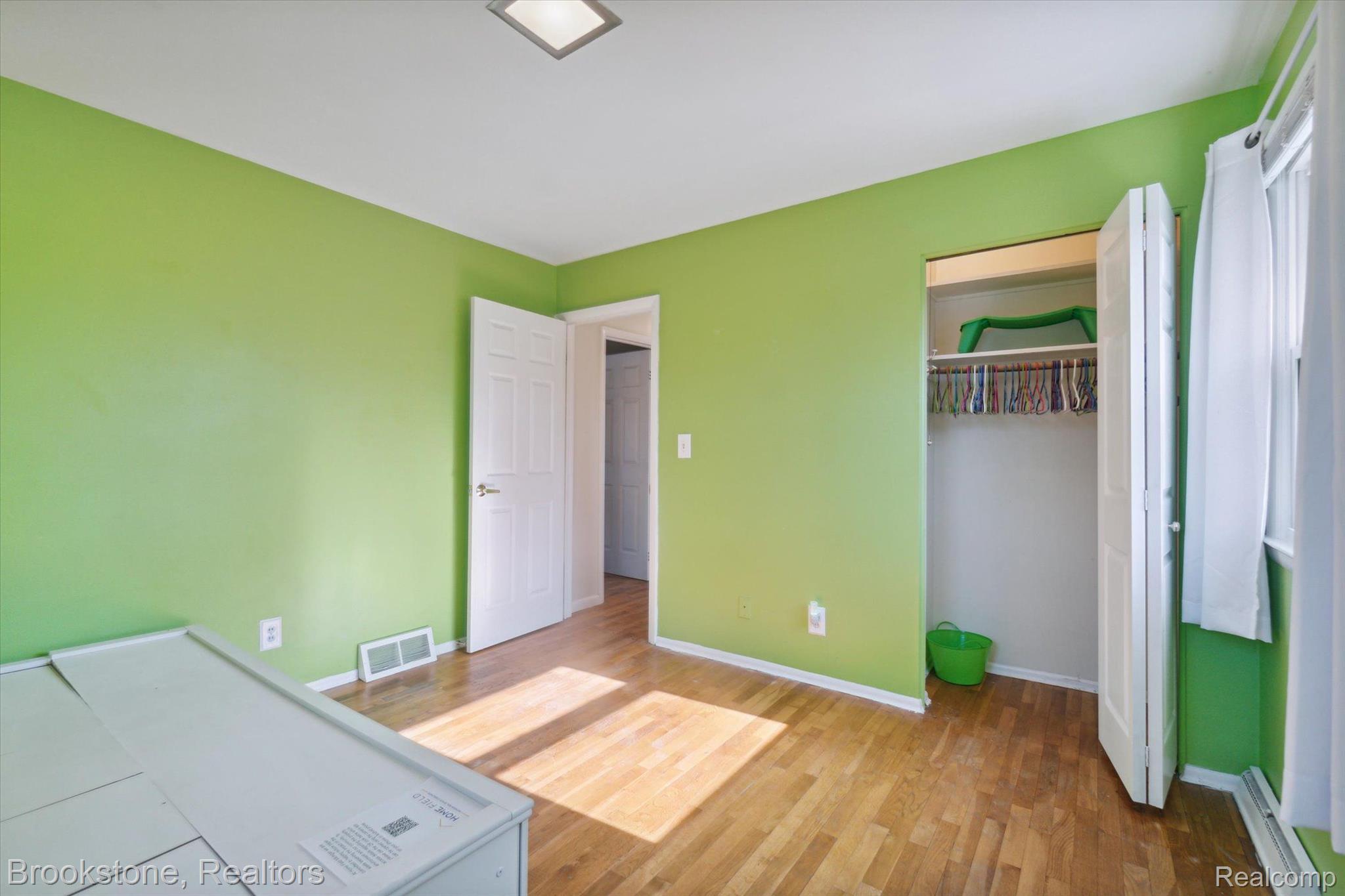 1304 WHITEHAVEN