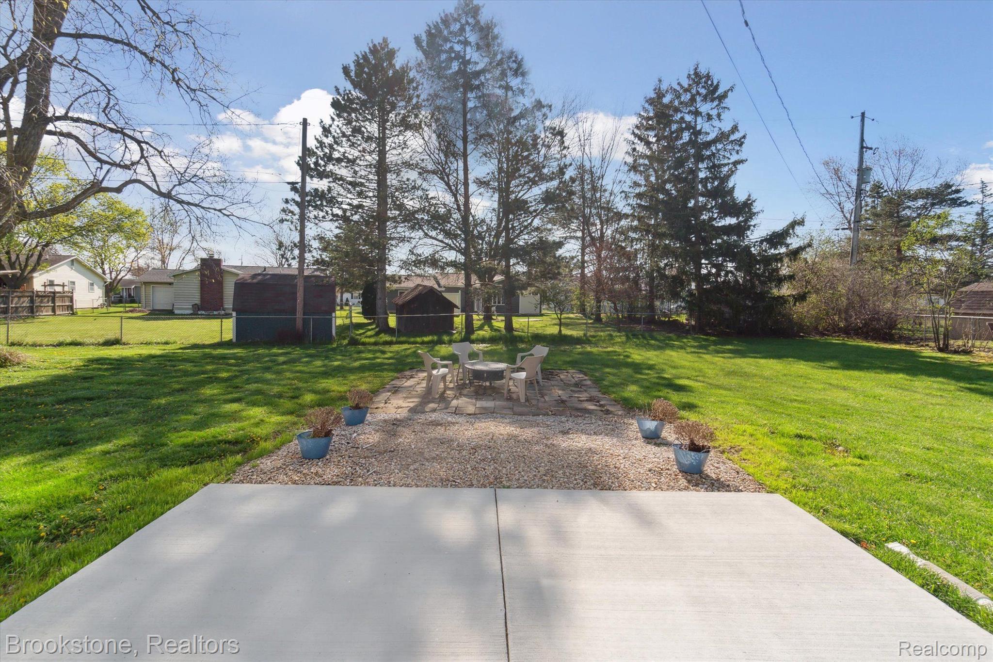 1304 WHITEHAVEN