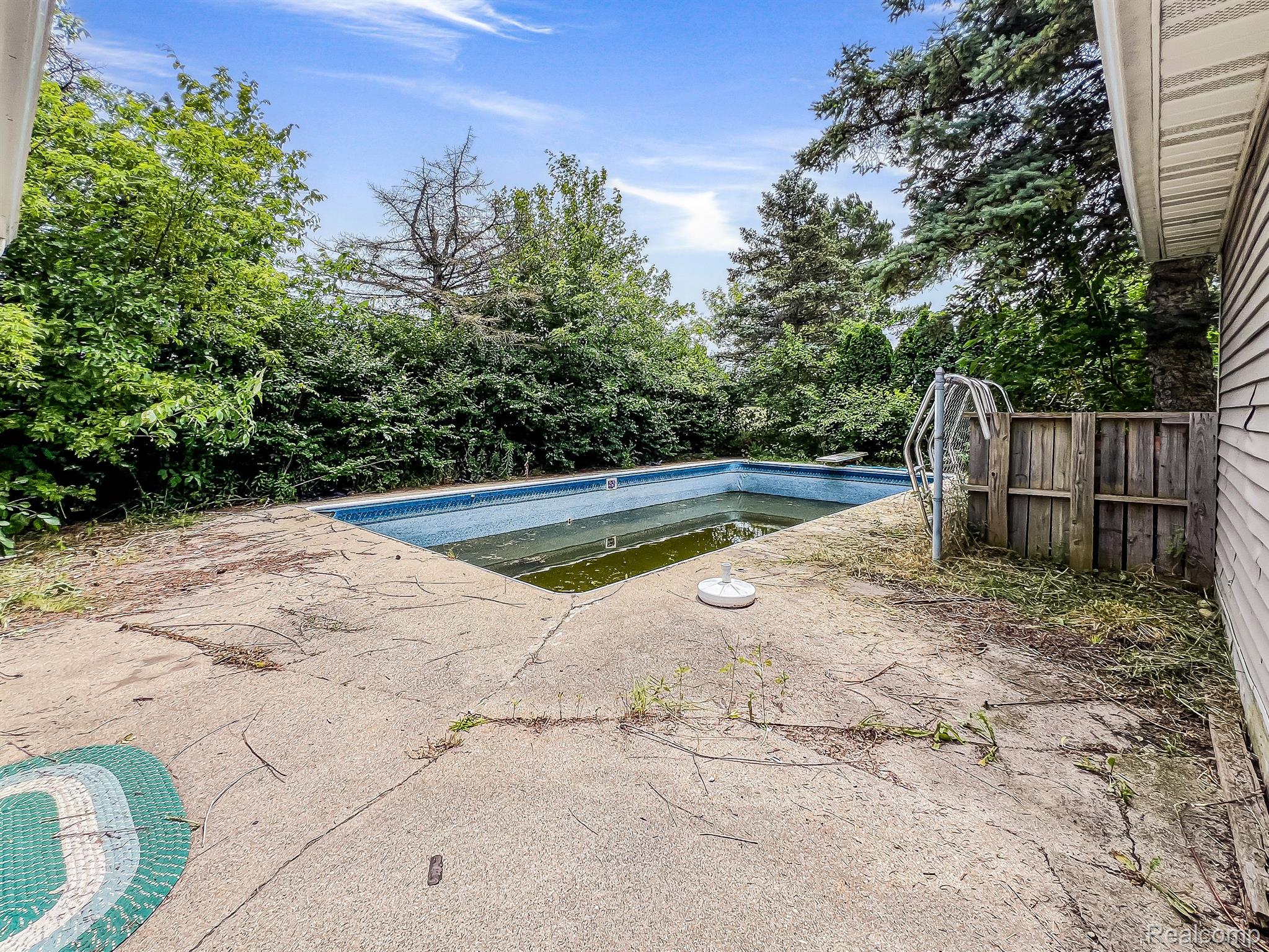 10180 E NEWBURG Road
