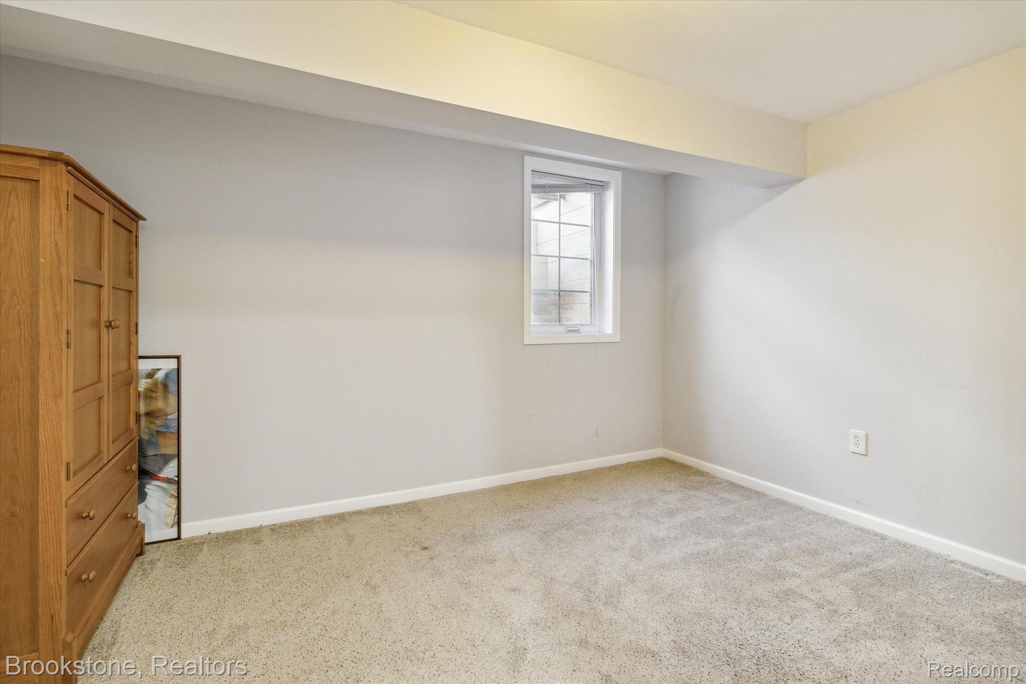 49422 BROOKLYN