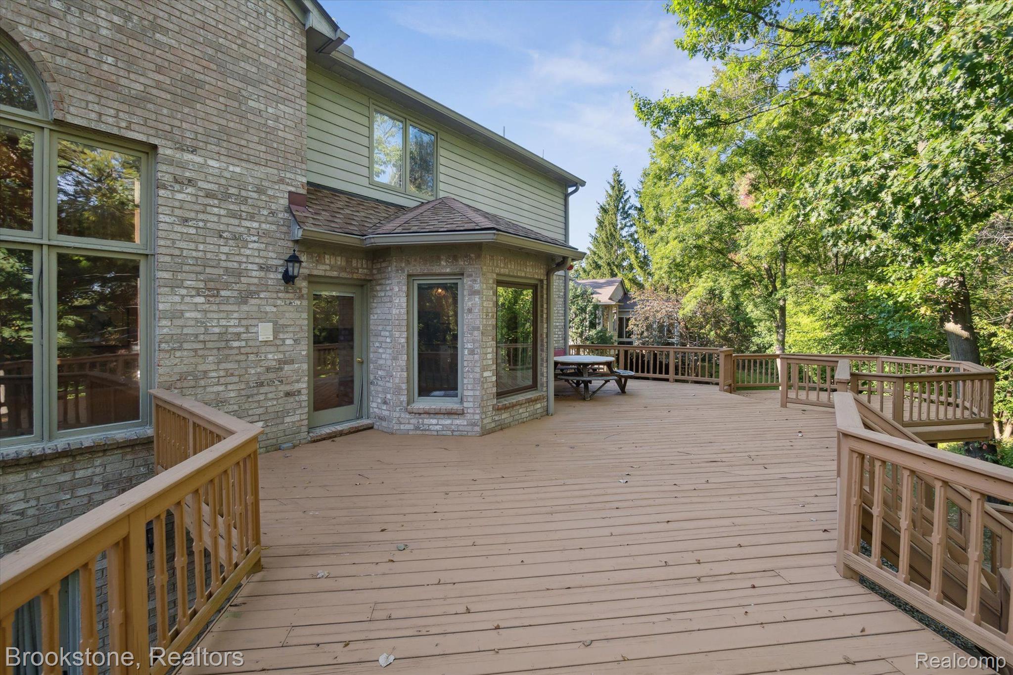 770 LAKEWOOD Drive