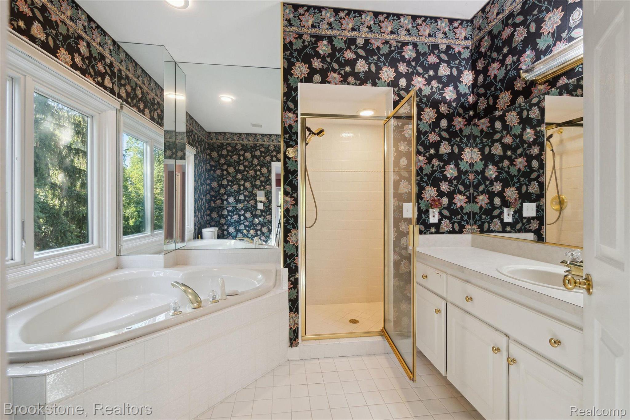 770 LAKEWOOD Drive