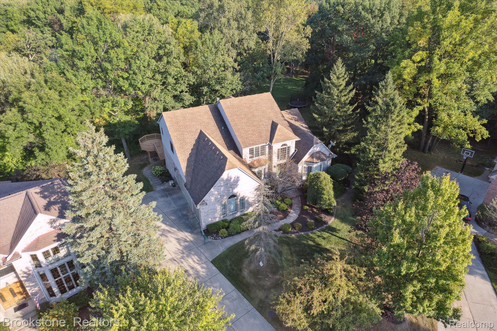 770 LAKEWOOD Drive