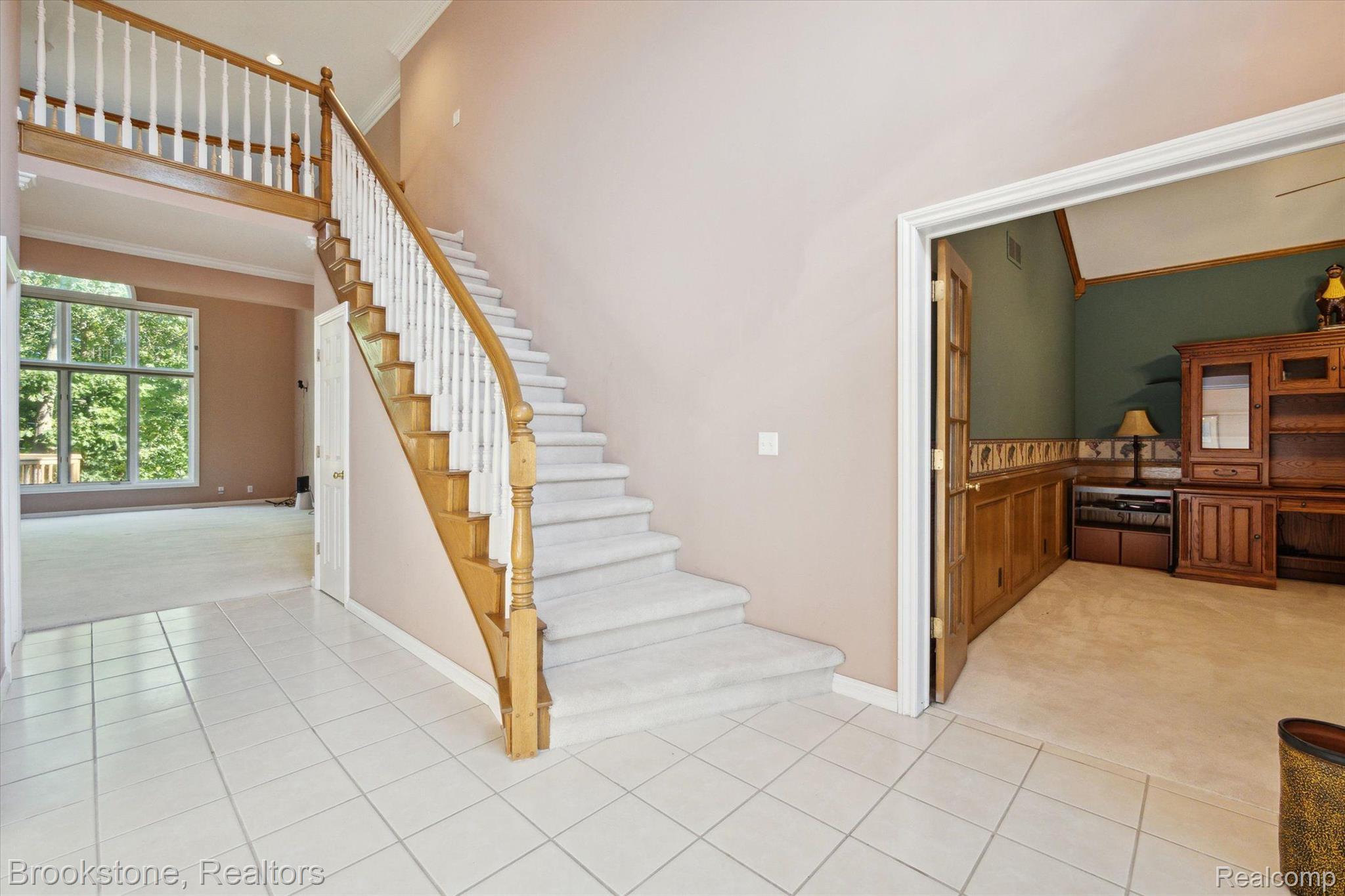 770 LAKEWOOD Drive