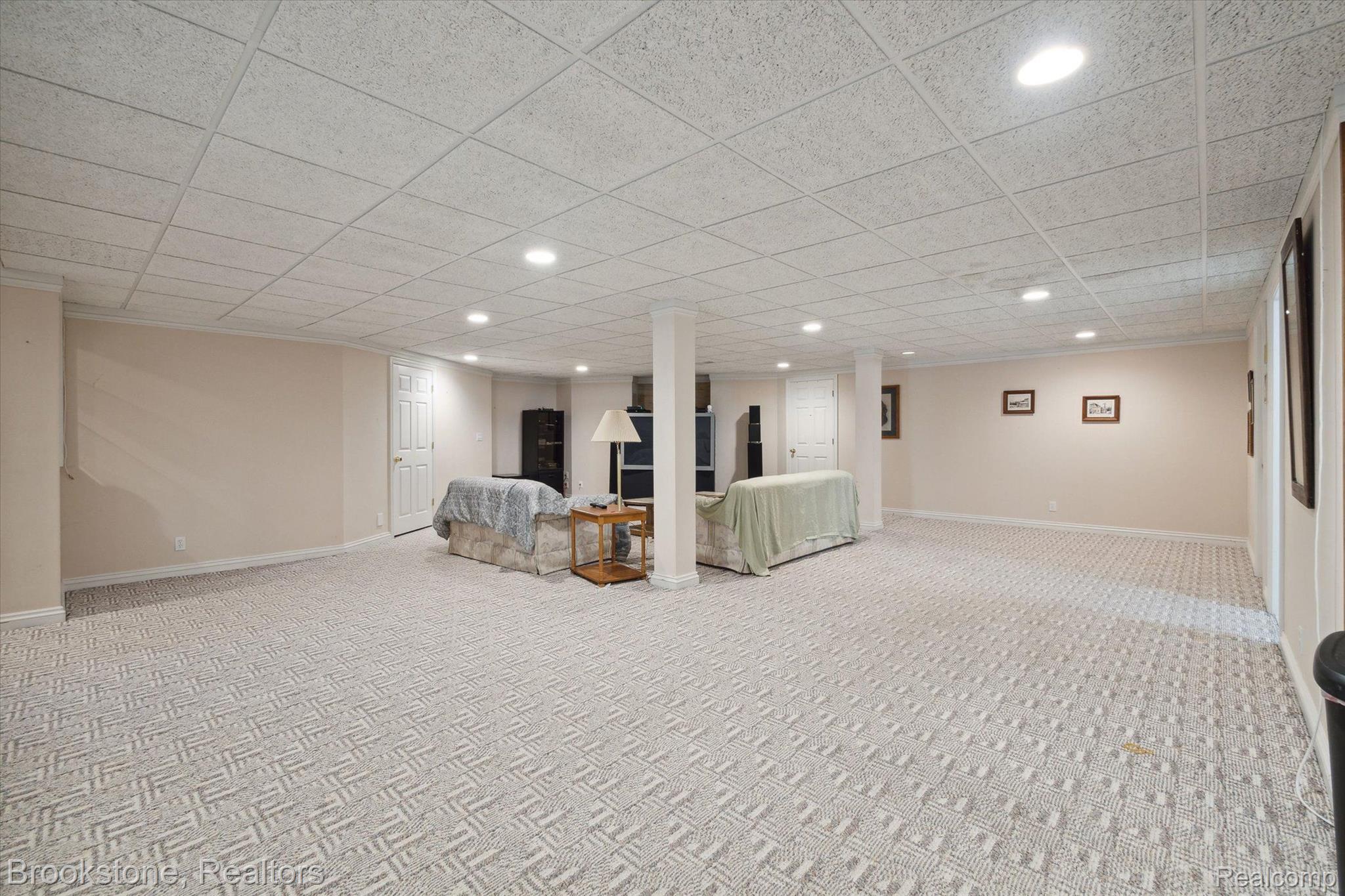 770 LAKEWOOD Drive