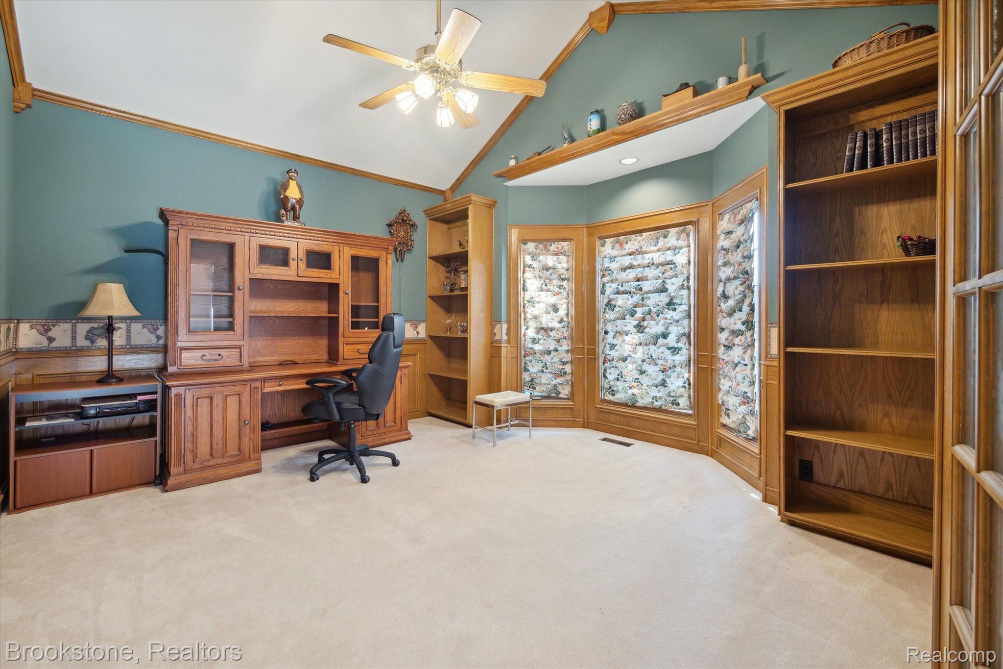 770 LAKEWOOD Drive