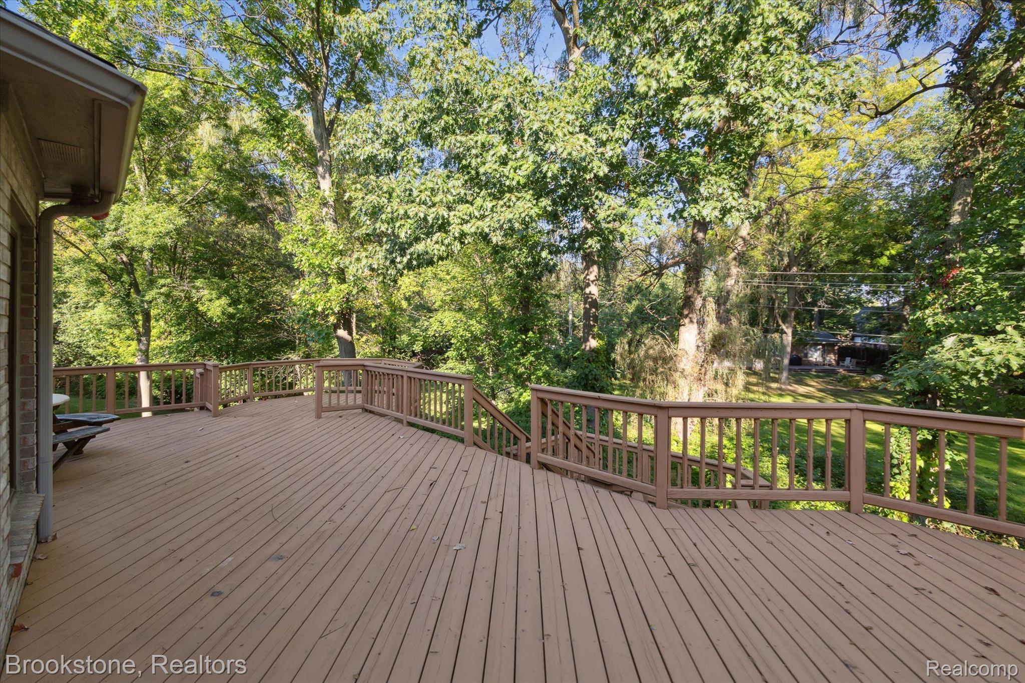 770 LAKEWOOD Drive