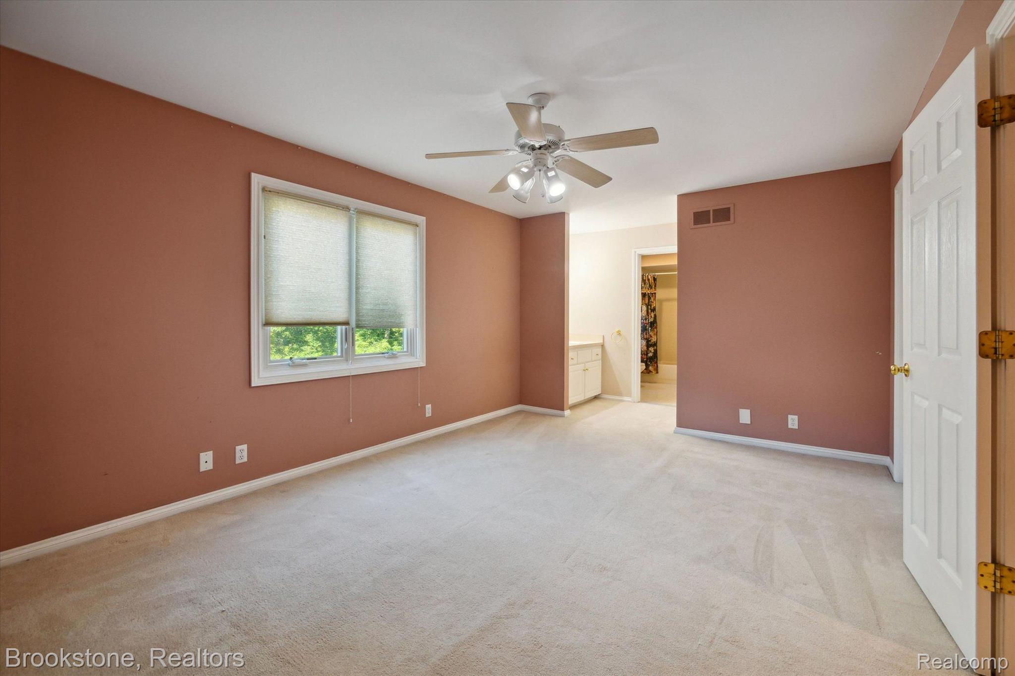 770 LAKEWOOD Drive