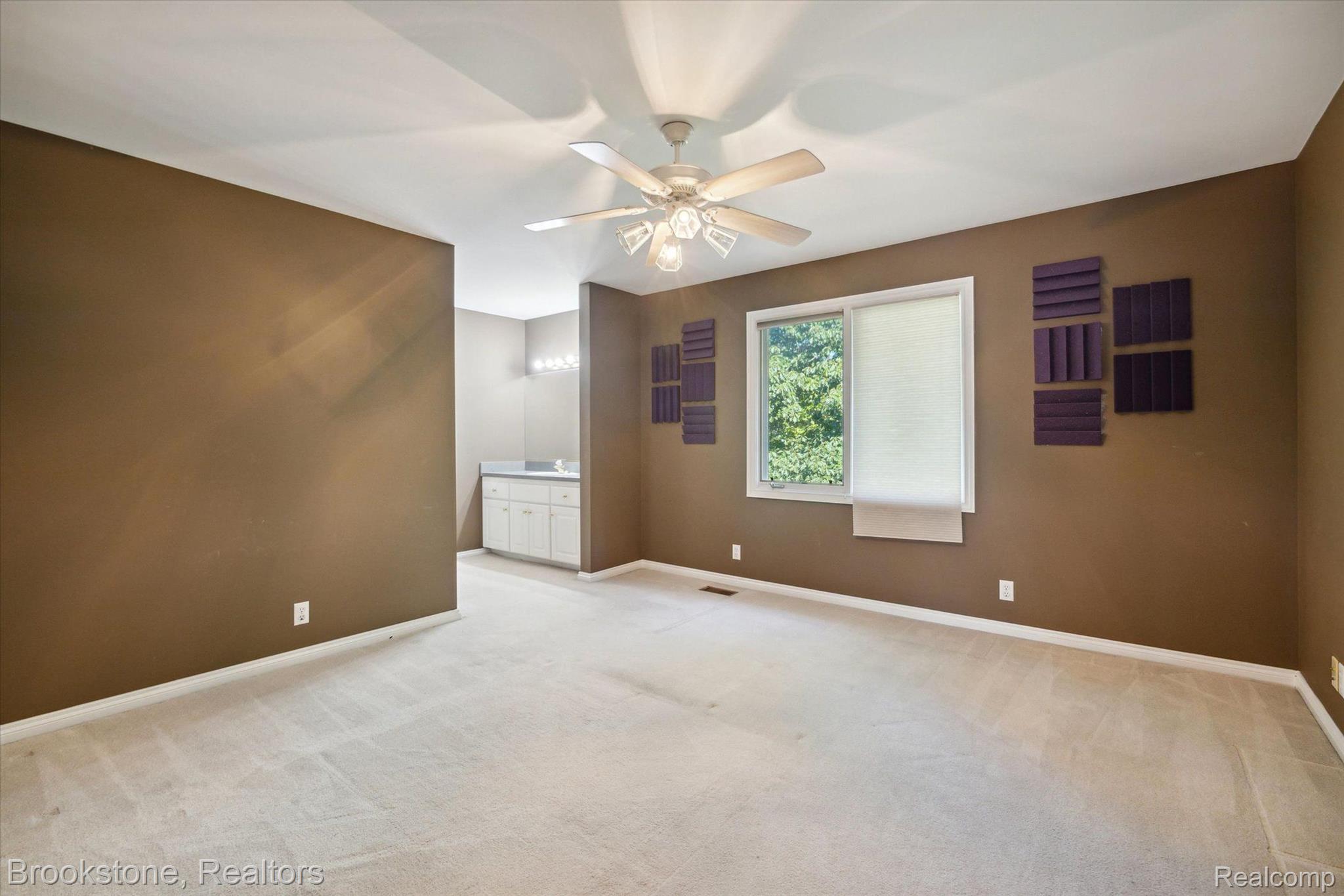 770 LAKEWOOD Drive