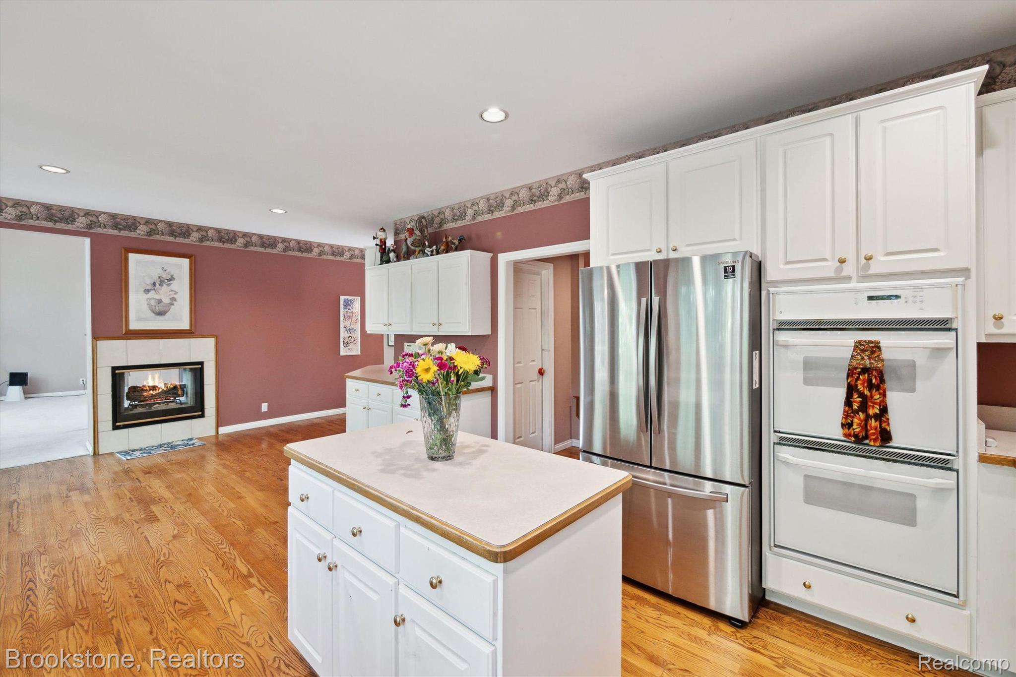 770 LAKEWOOD Drive