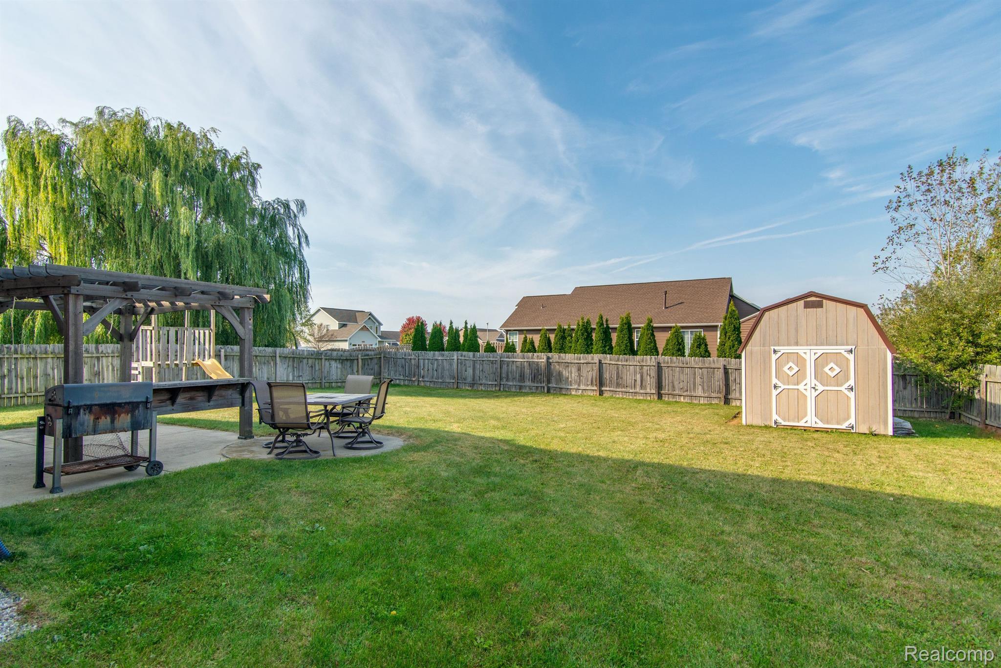 4453 E LAKECRESS Drive