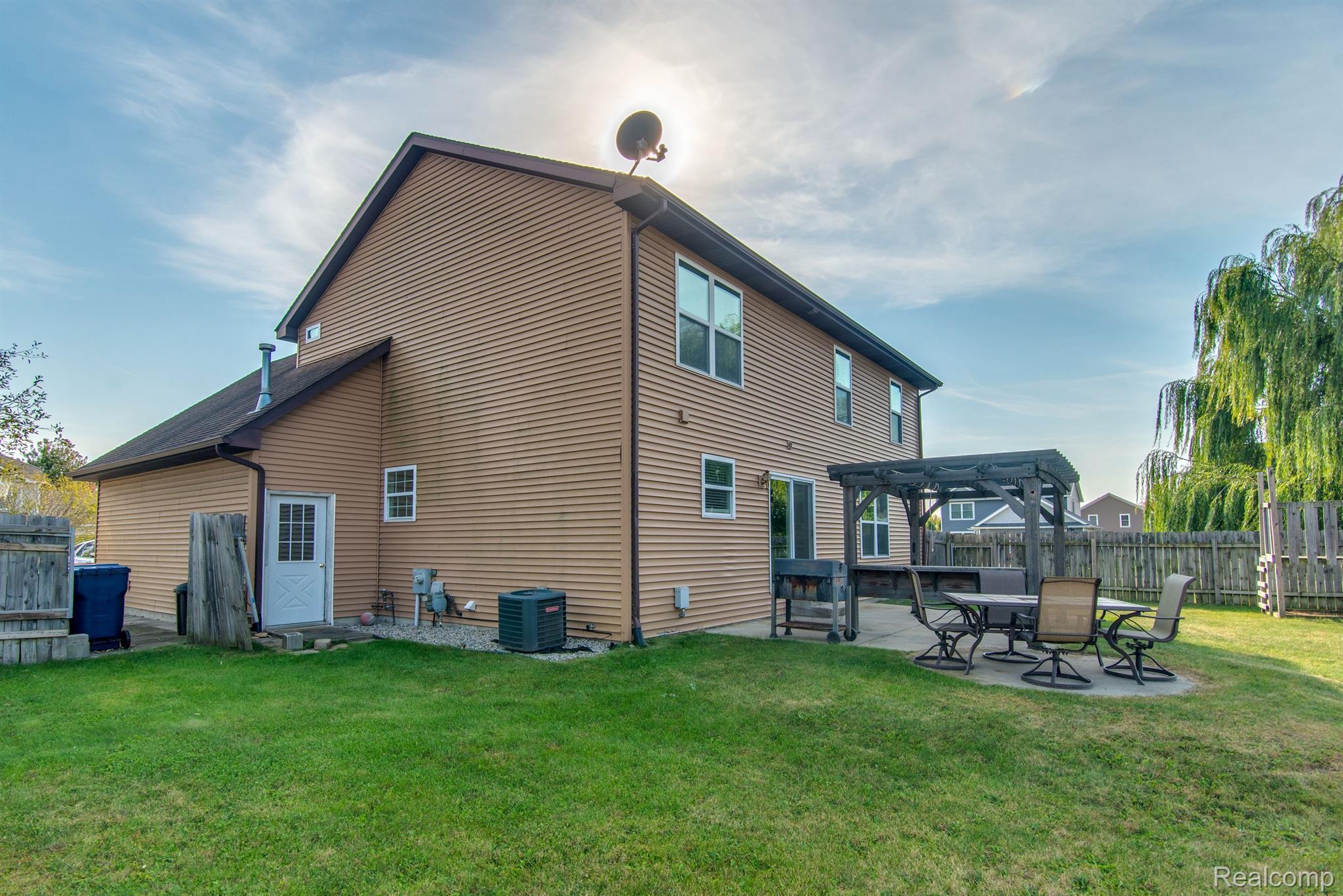4453 E LAKECRESS Drive