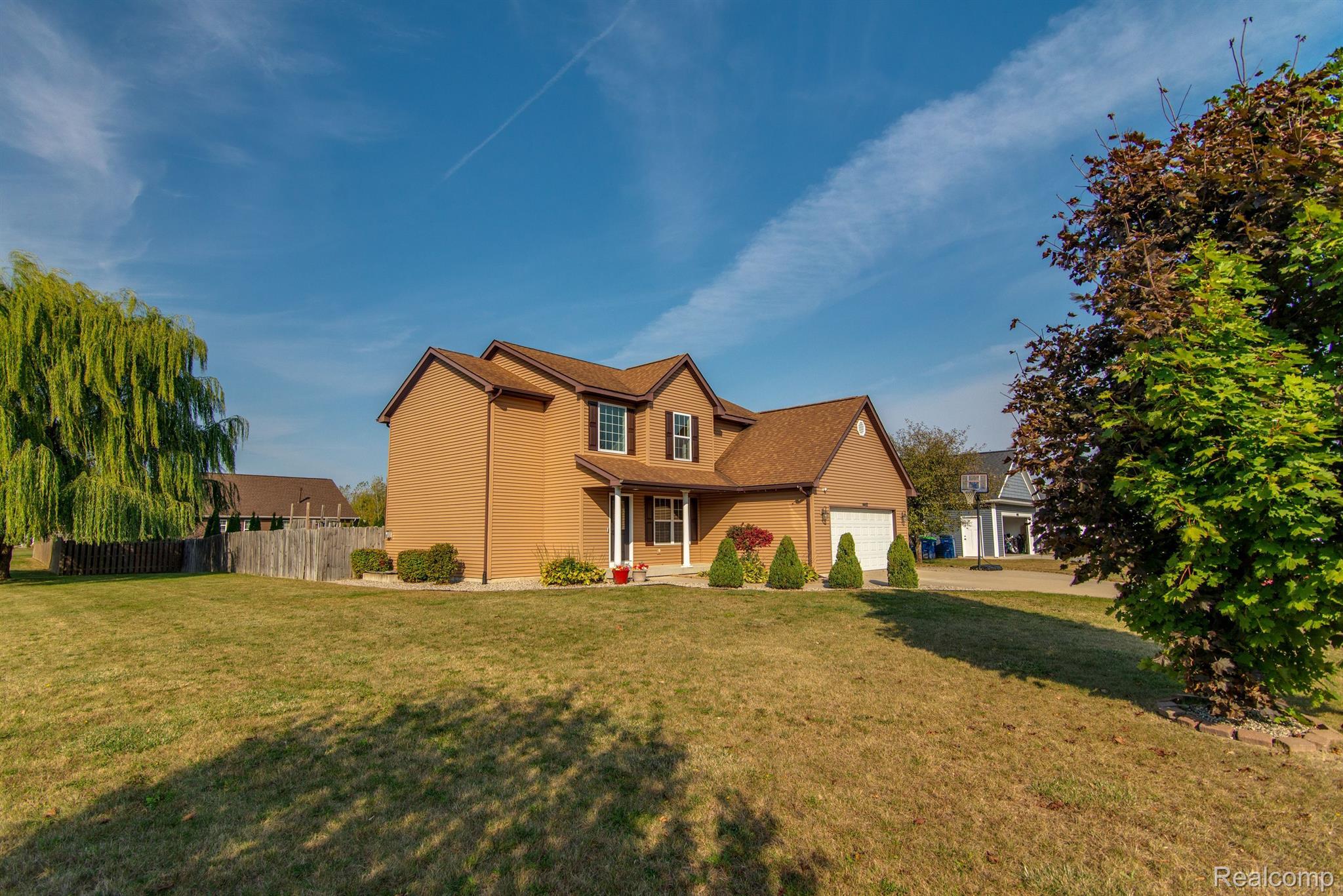 4453 E LAKECRESS Drive