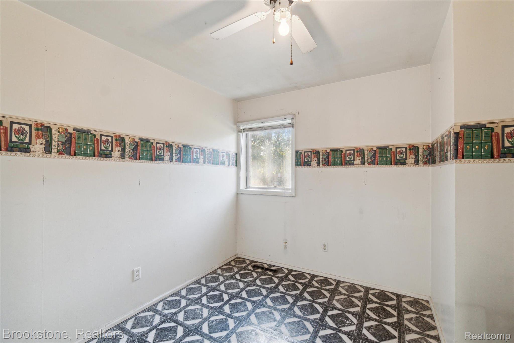 7018 DARYLL Drive
