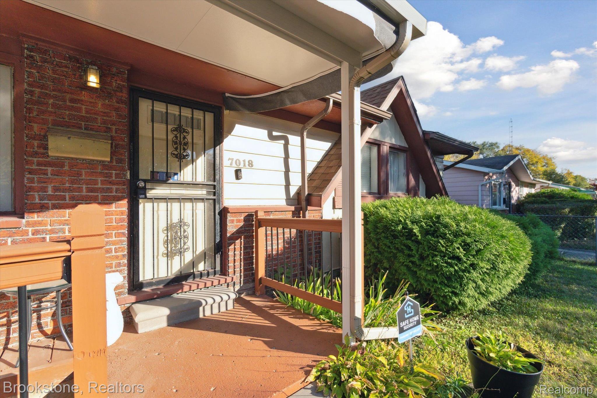 7018 DARYLL Drive