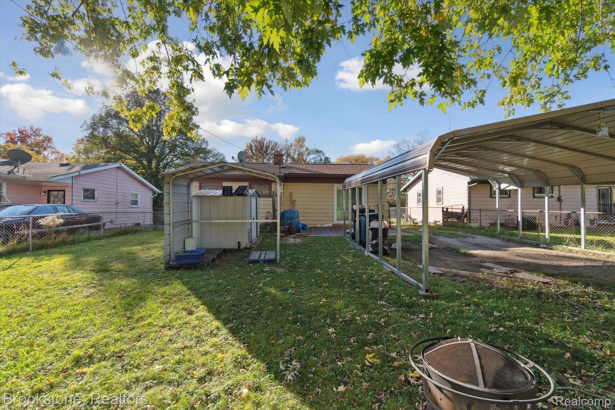 7018 DARYLL Drive