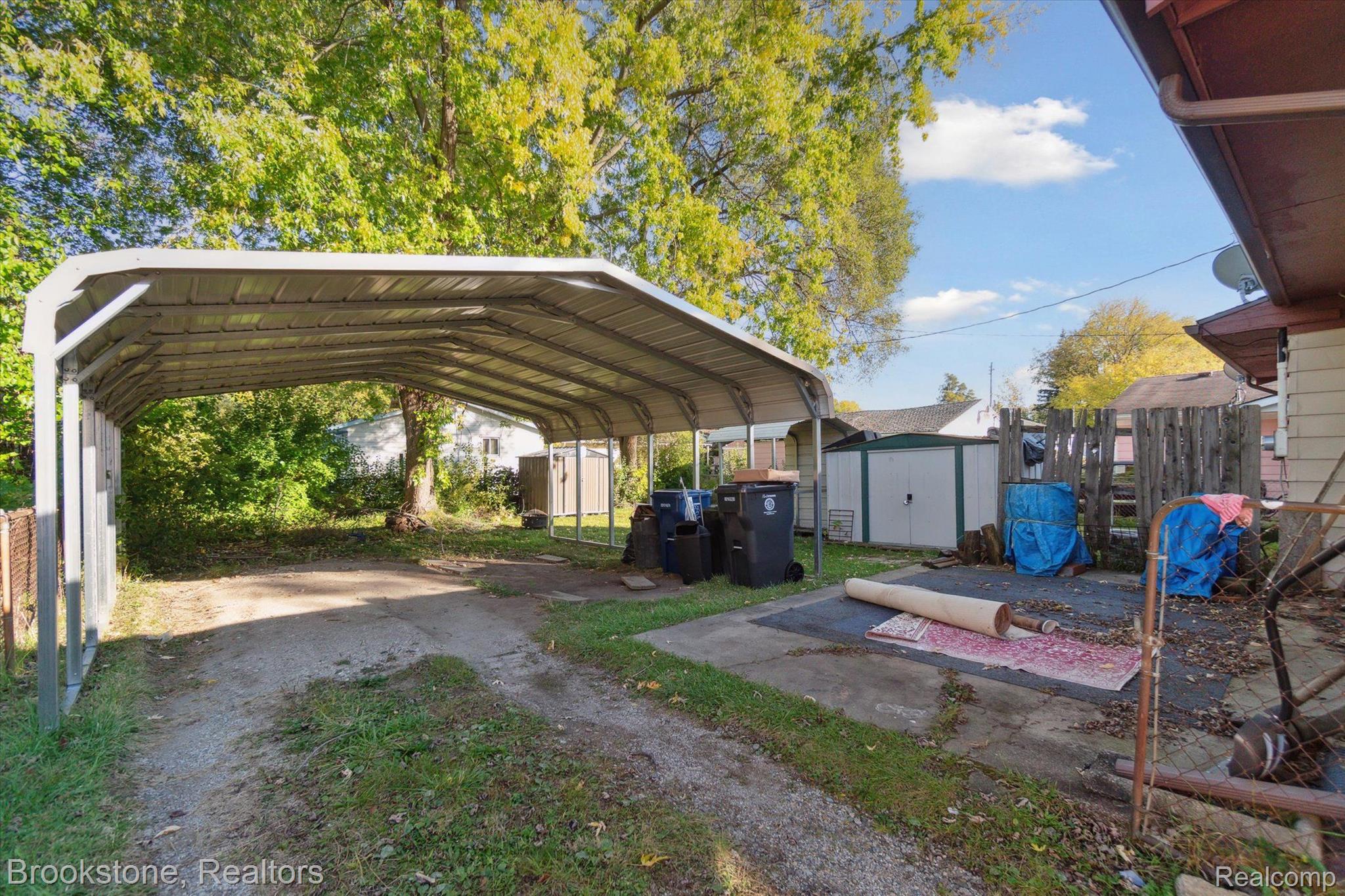 7018 DARYLL Drive