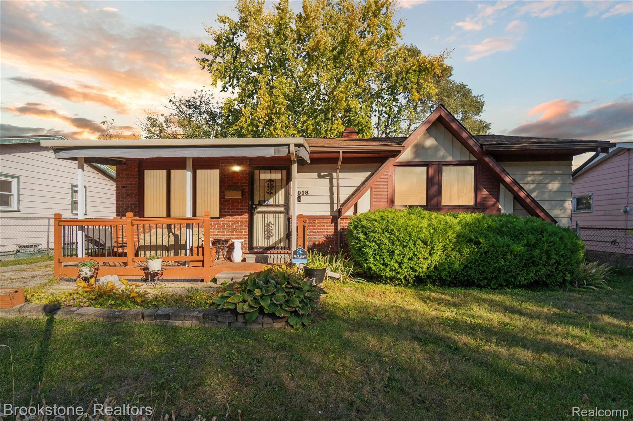 7018 DARYLL Drive