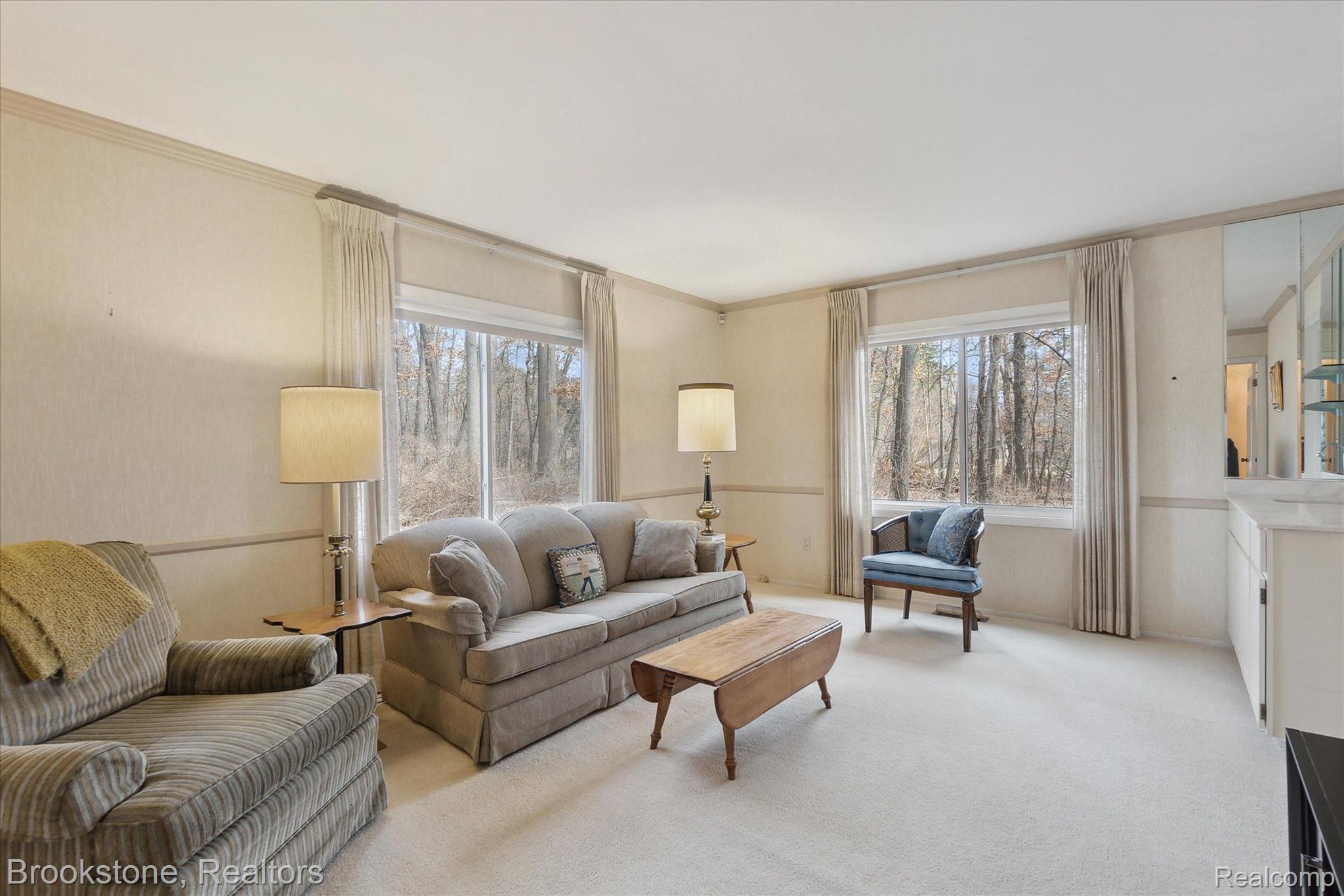 4065 JUSTIN Court