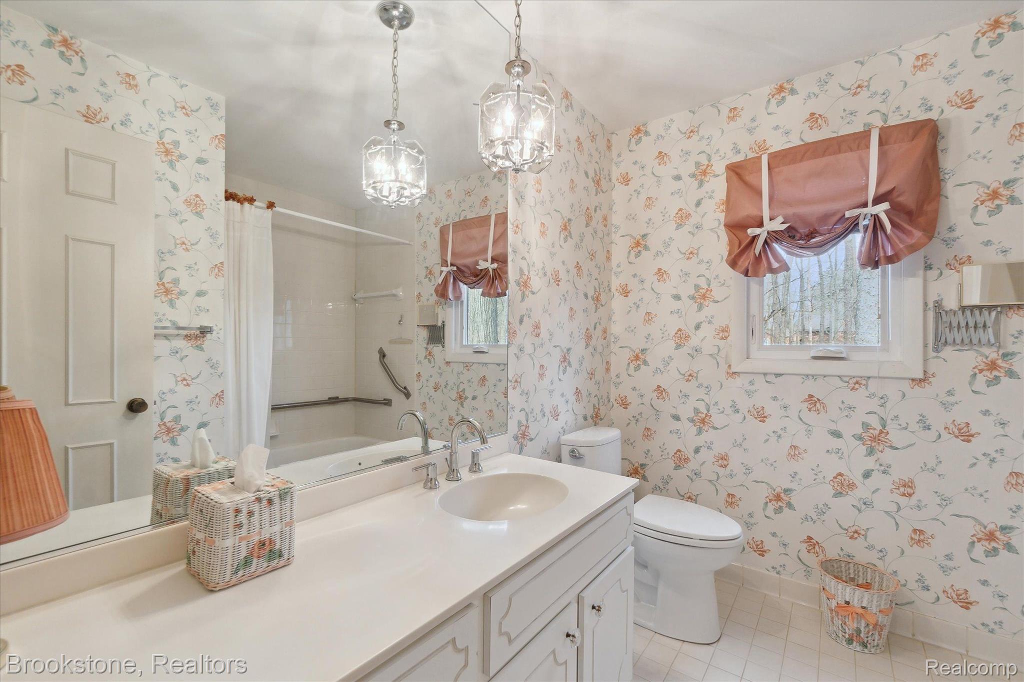 4065 JUSTIN Court