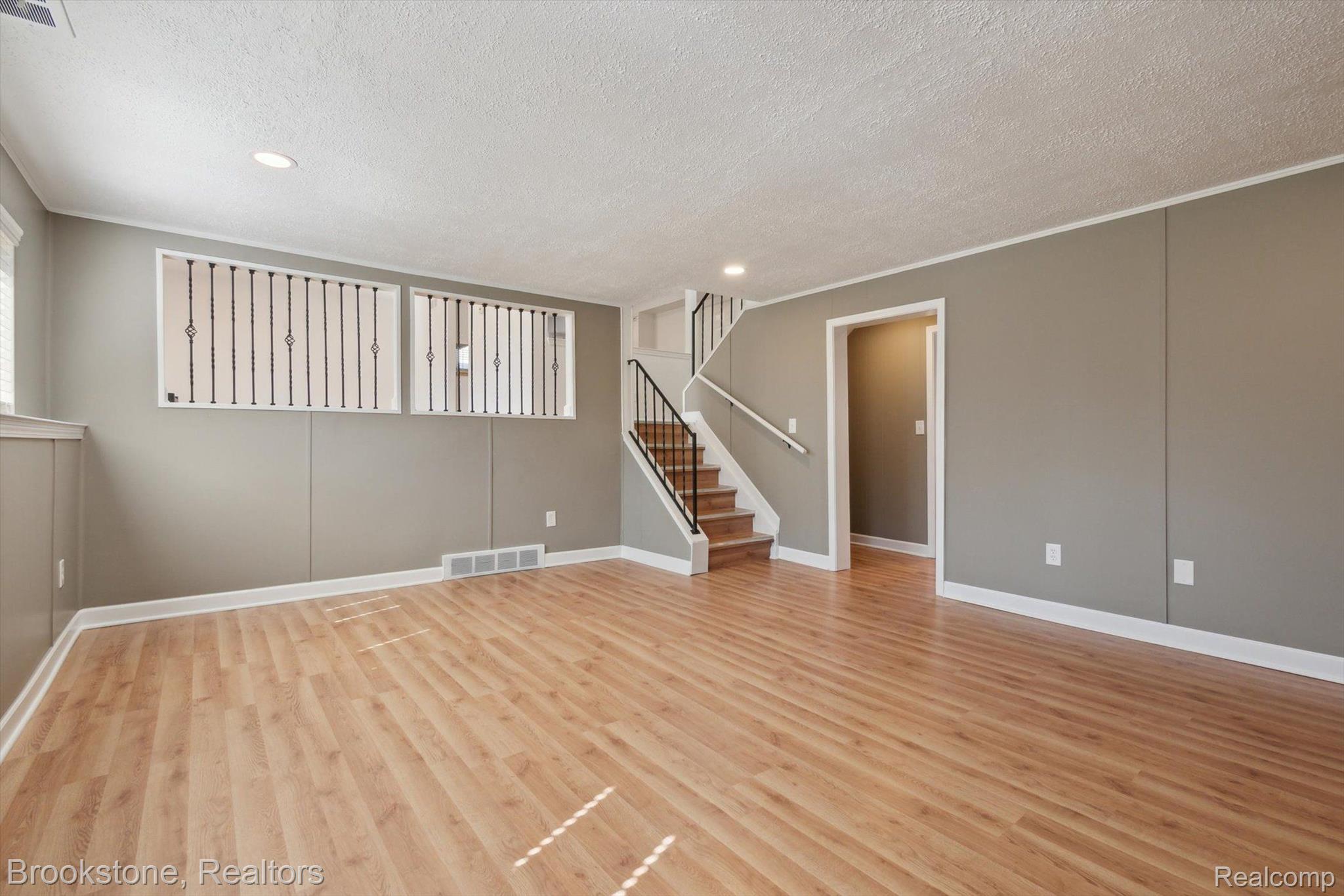 15478 PACKAN Drive