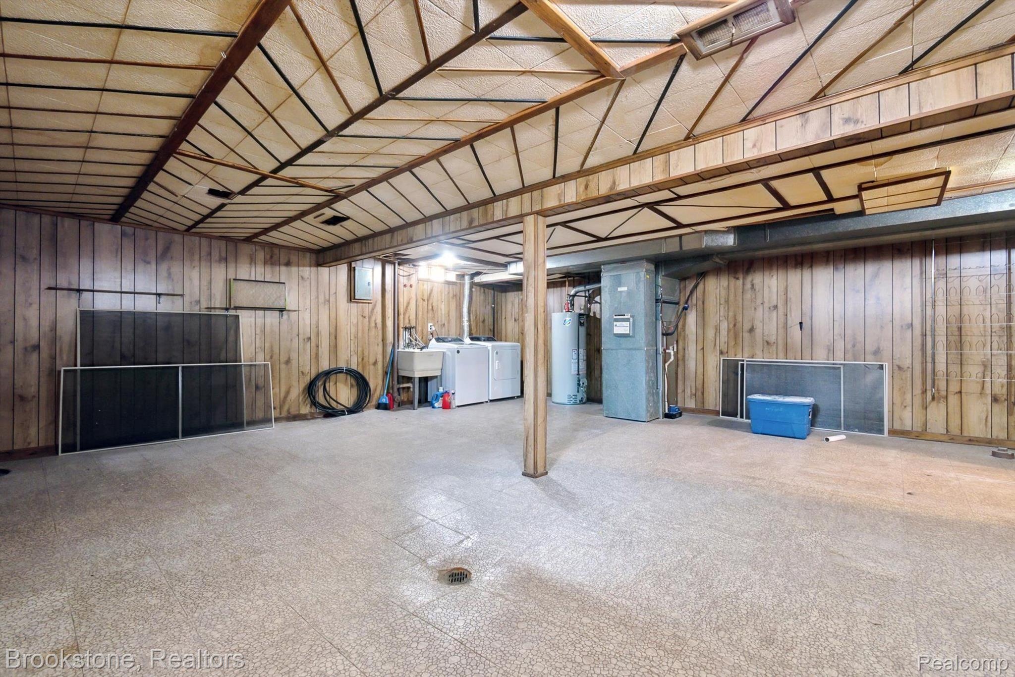 15478 PACKAN Drive
