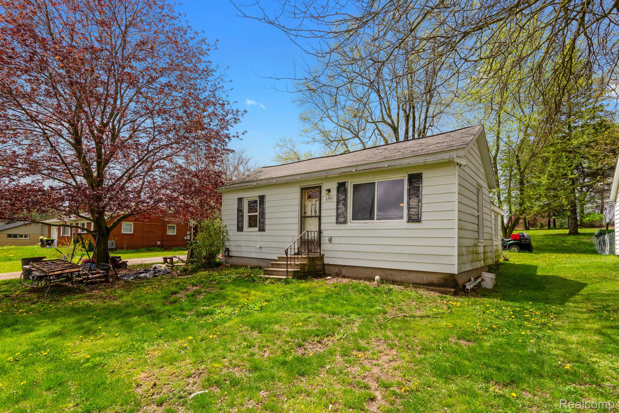 659 N VAN DYKE Road