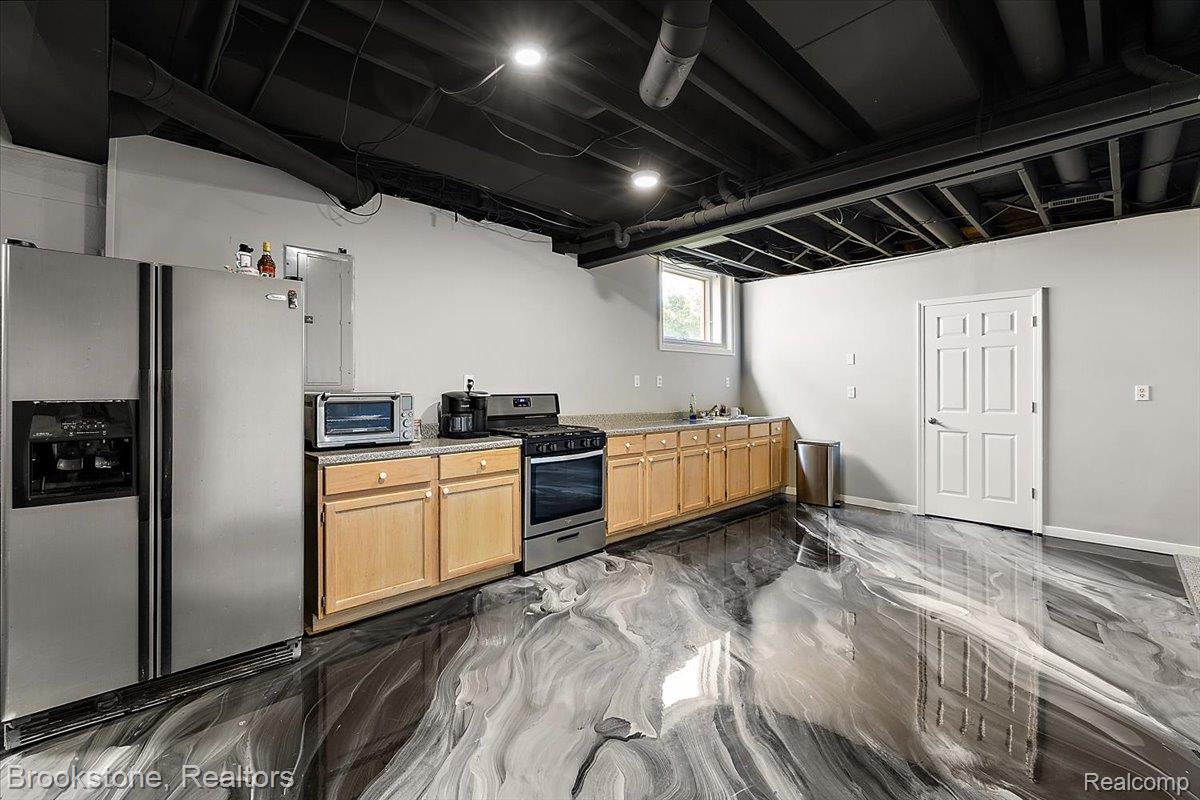 53641 Buckingham Lane