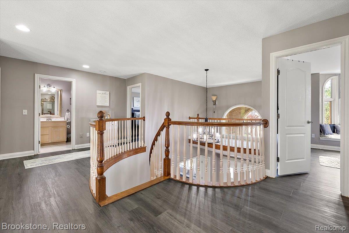 53641 Buckingham Lane